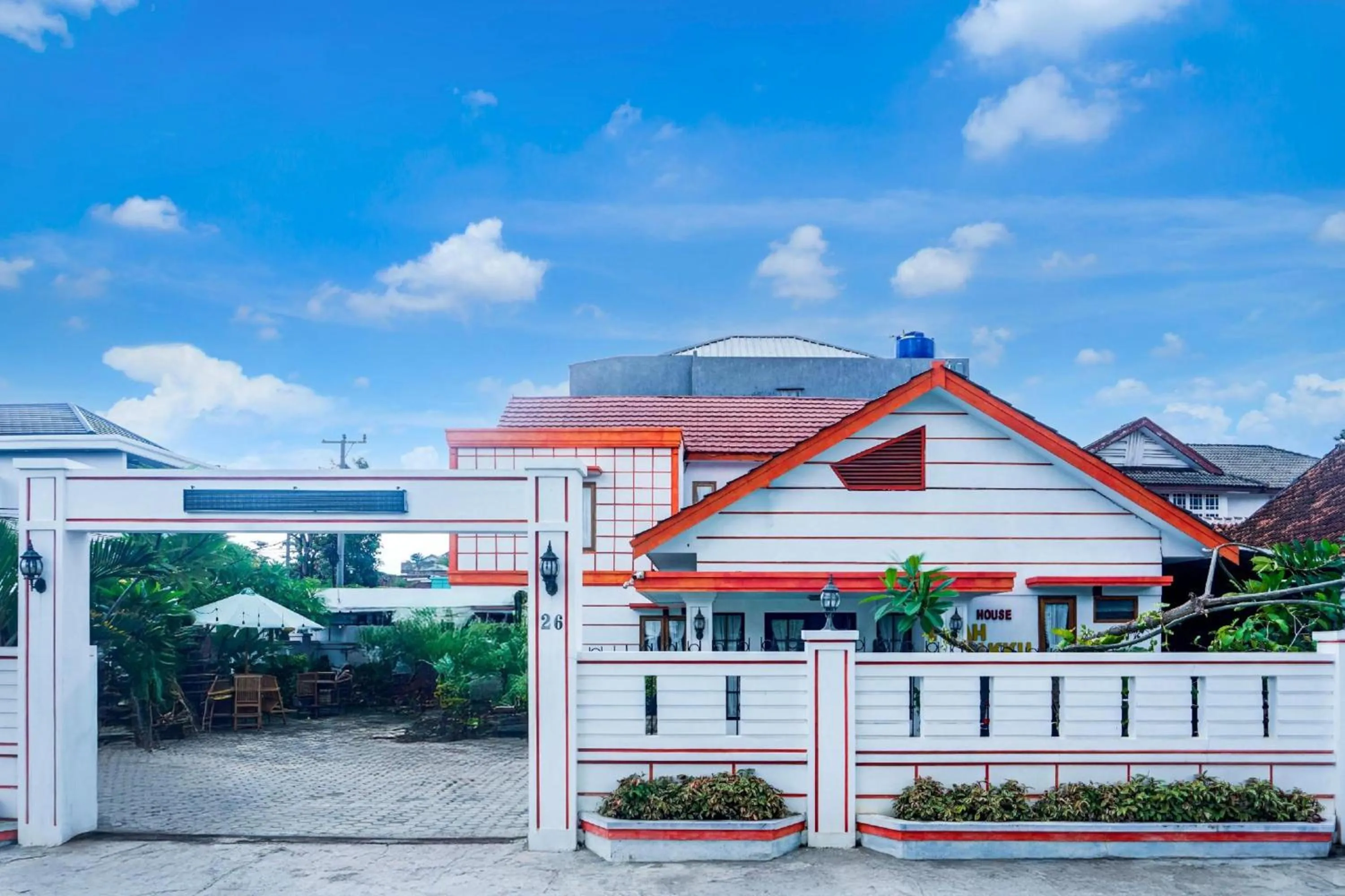 Property building in Hotel O Bandar Lampung Near Gor Saburai Formerly Omah Anakku