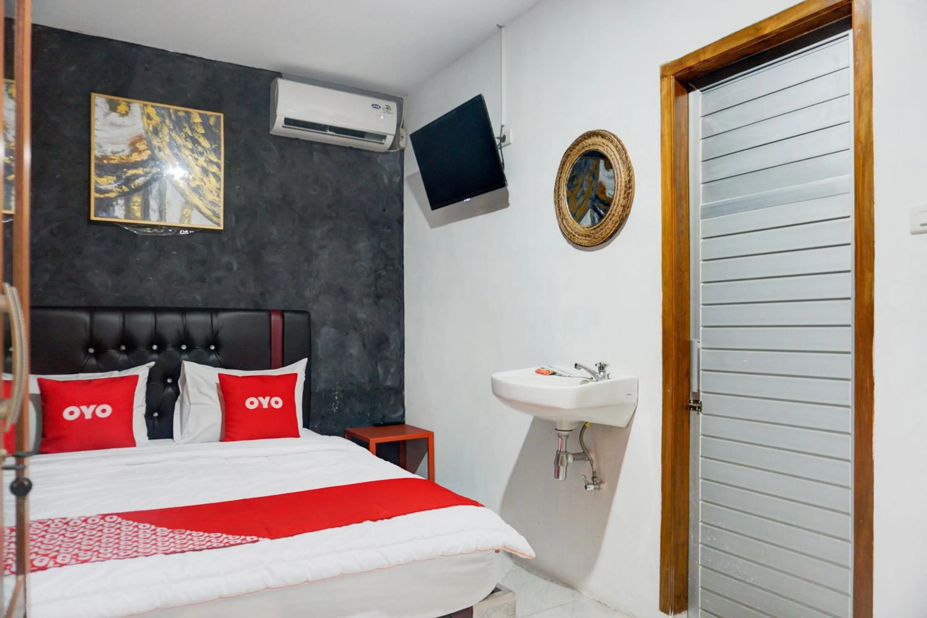 Bed in Hotel O Bandar Lampung Near Gor Saburai Formerly Omah Anakku