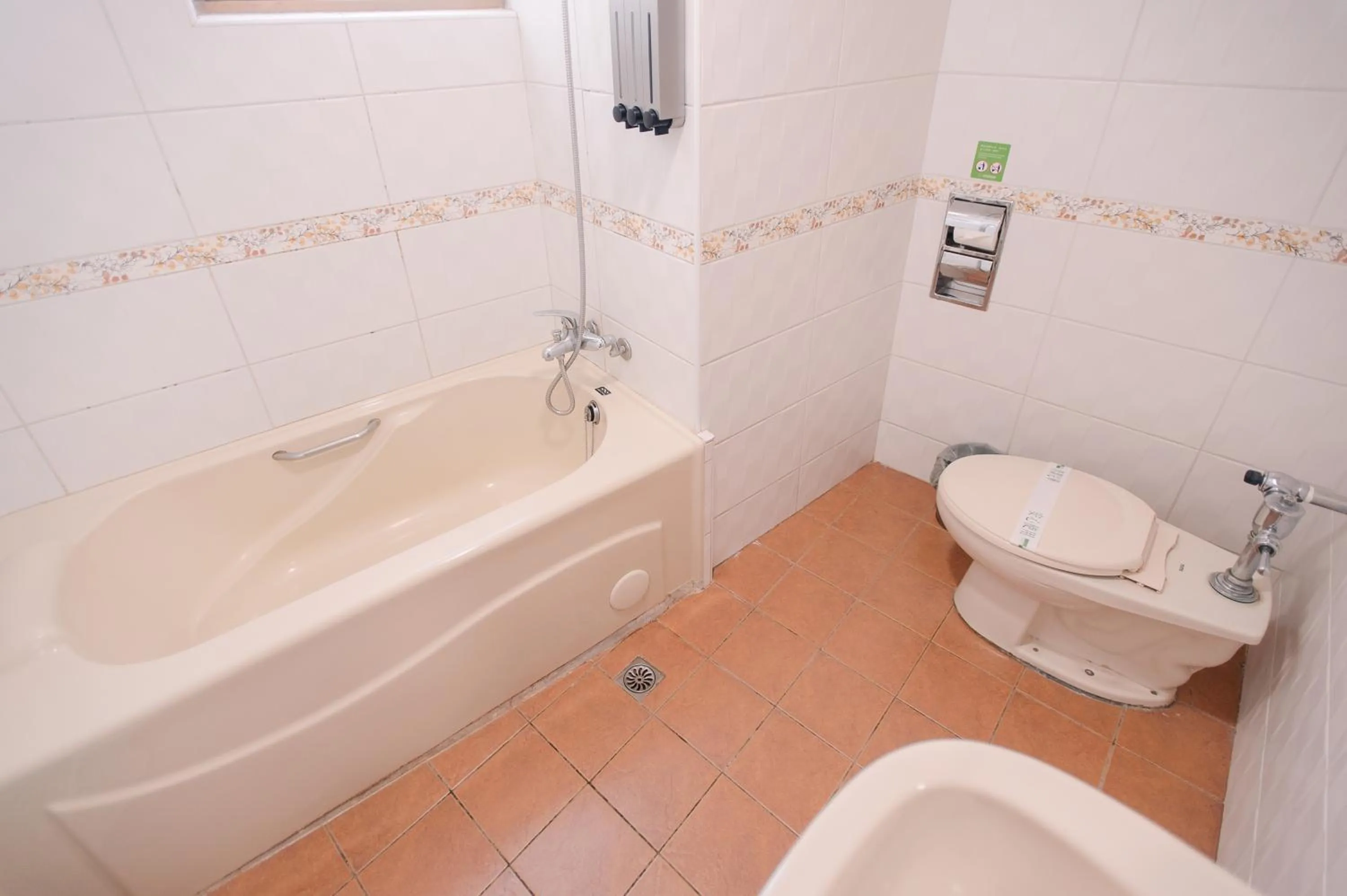 Bathroom in KIWI-Taichung Station Branch 1