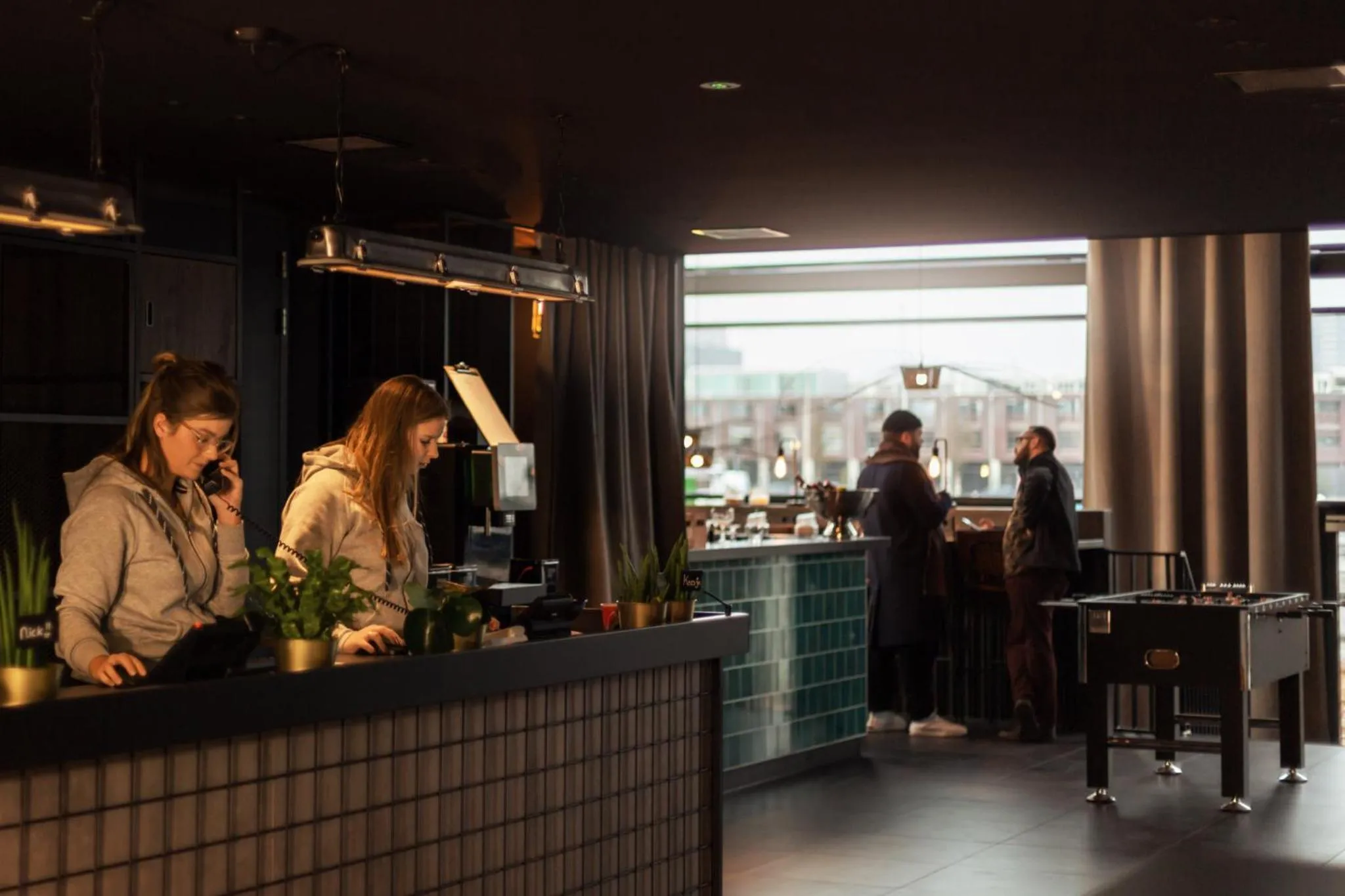 Property building in Holiday Inn - the niu, Fender Amsterdam