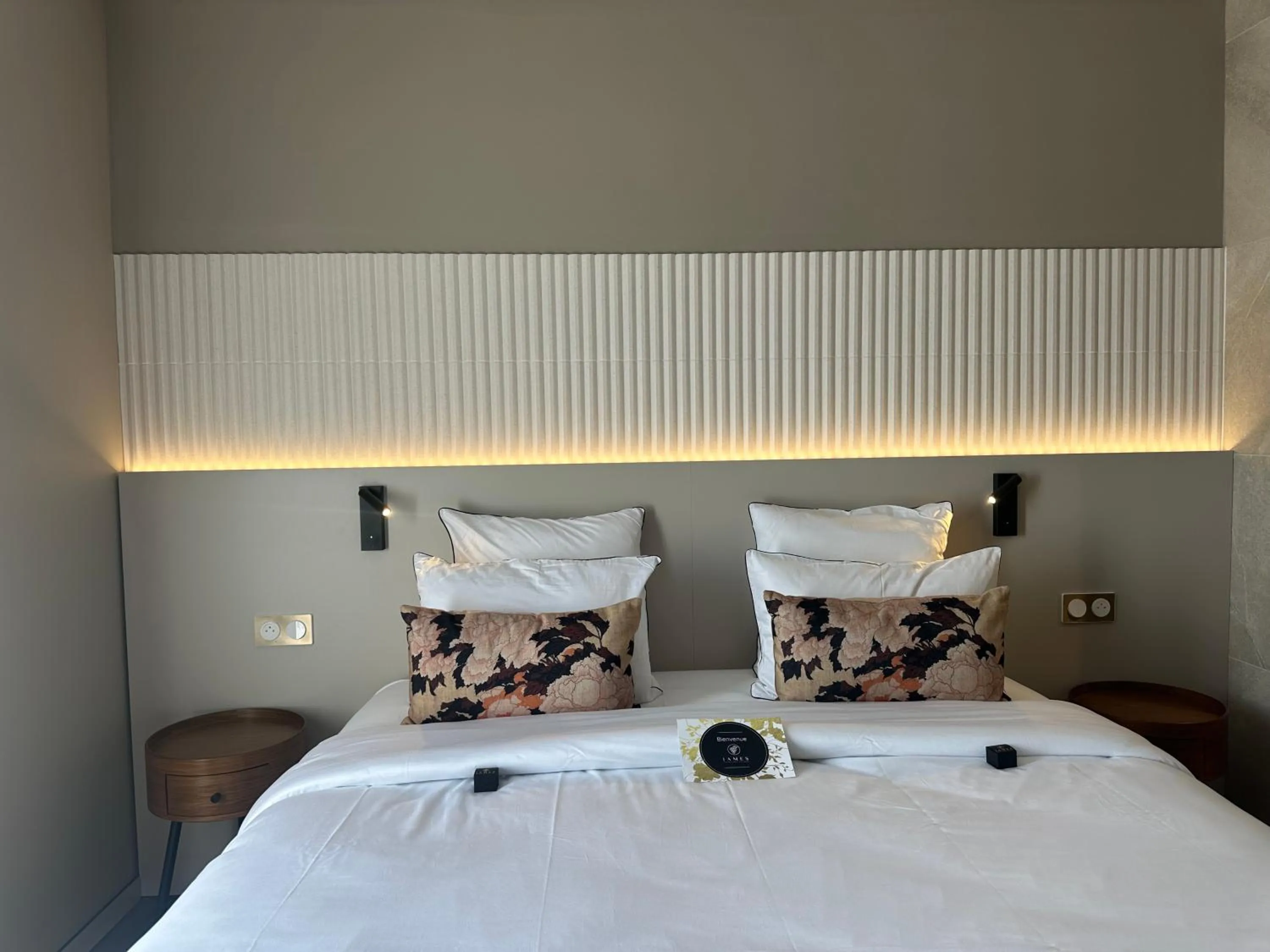 Bed in James Vignoble Hôtel, Eguisheim