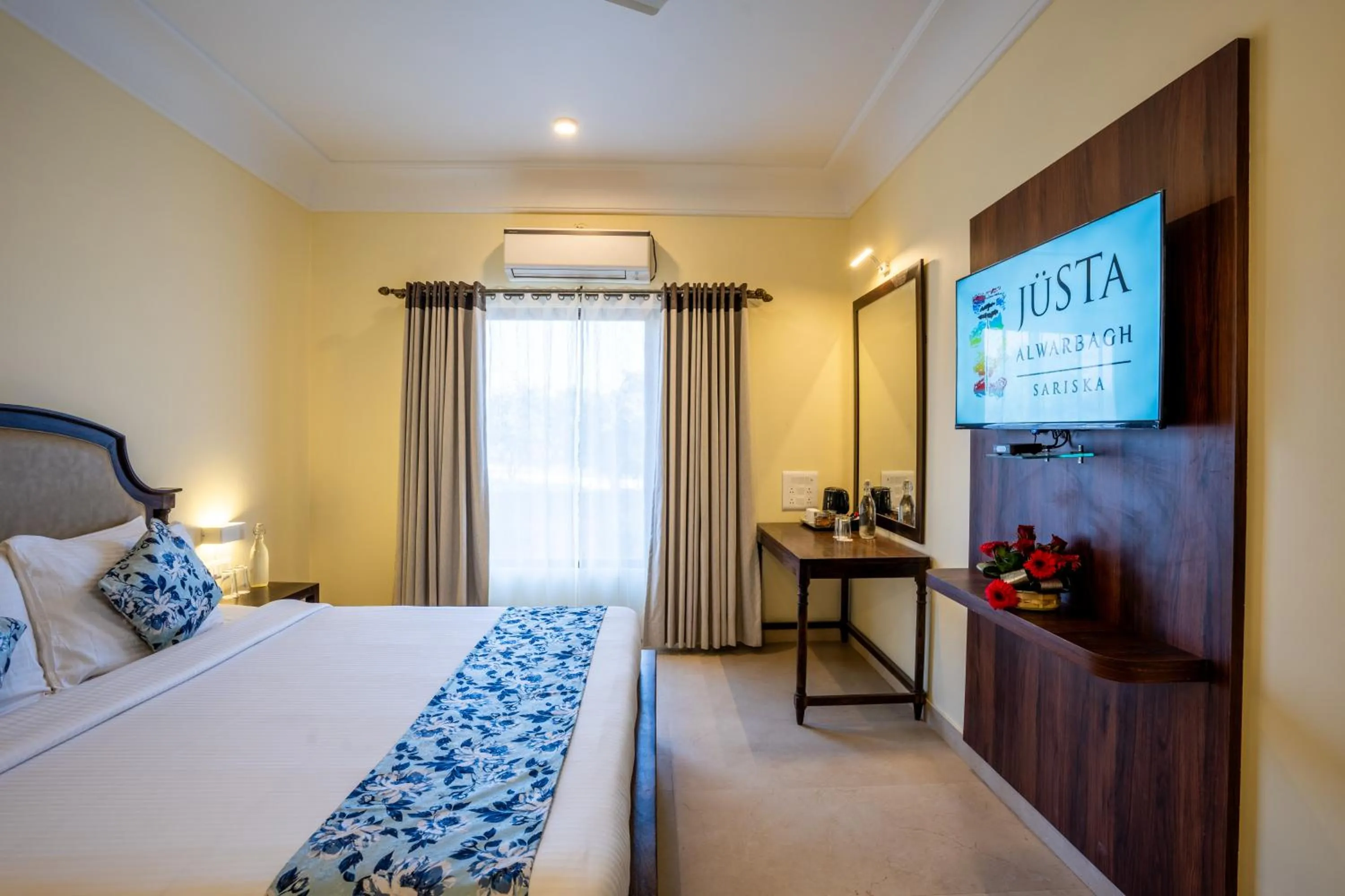 Photo of the whole room, Bed in JuSTa Alwarbagh Sariska