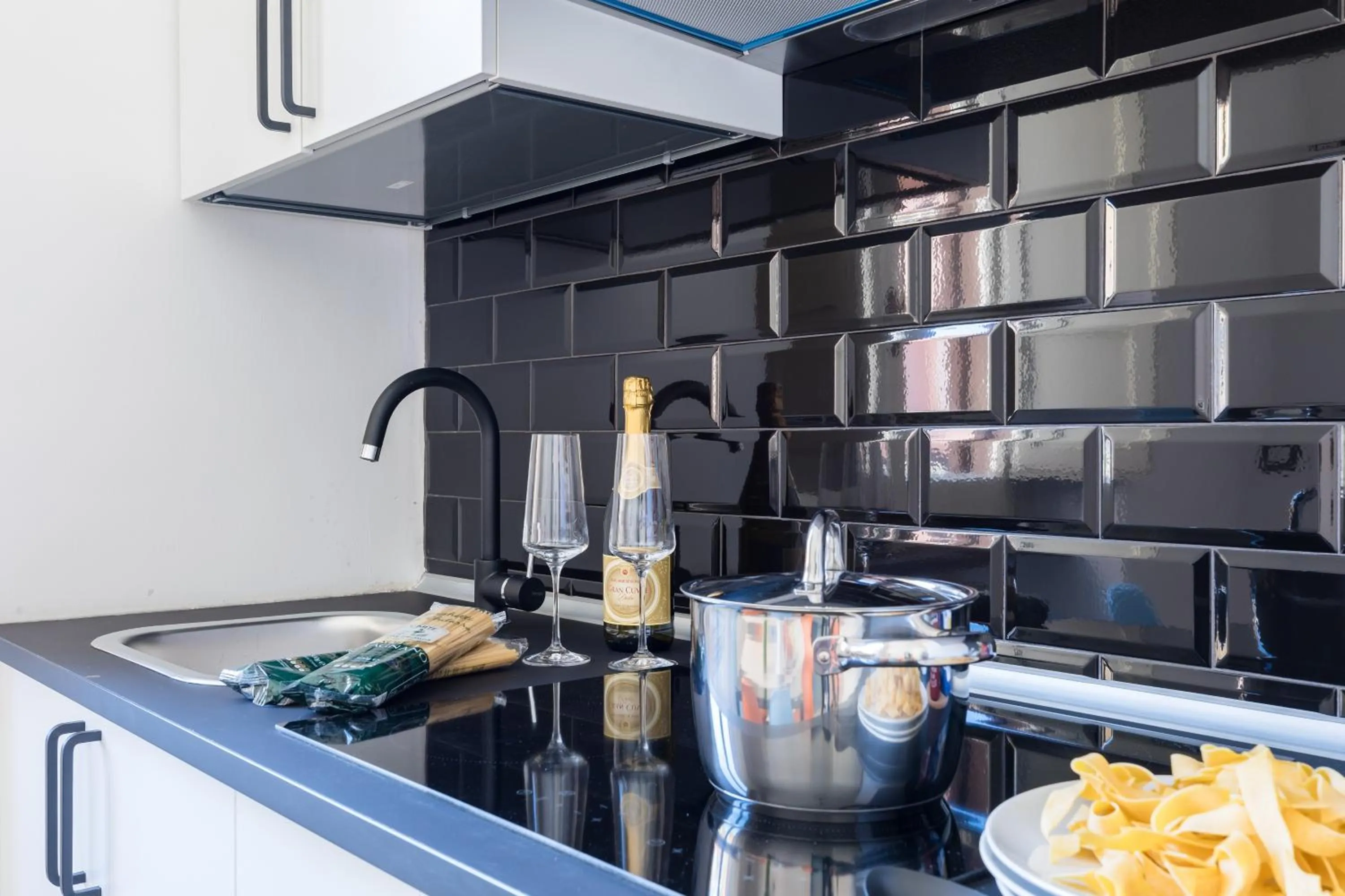 Property building in A World Aparts - 32 Modena