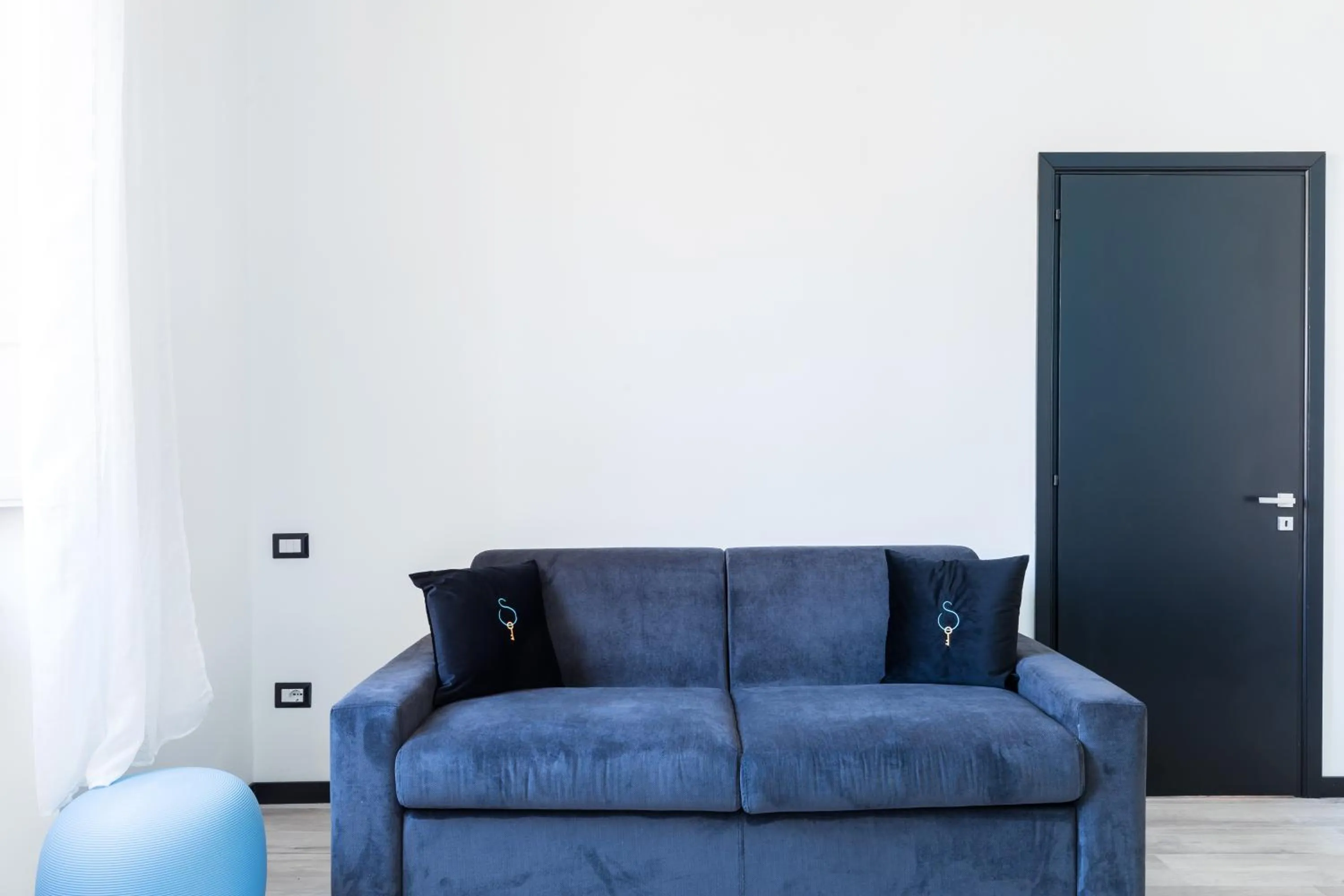 Living room in A World Aparts - 32 Modena