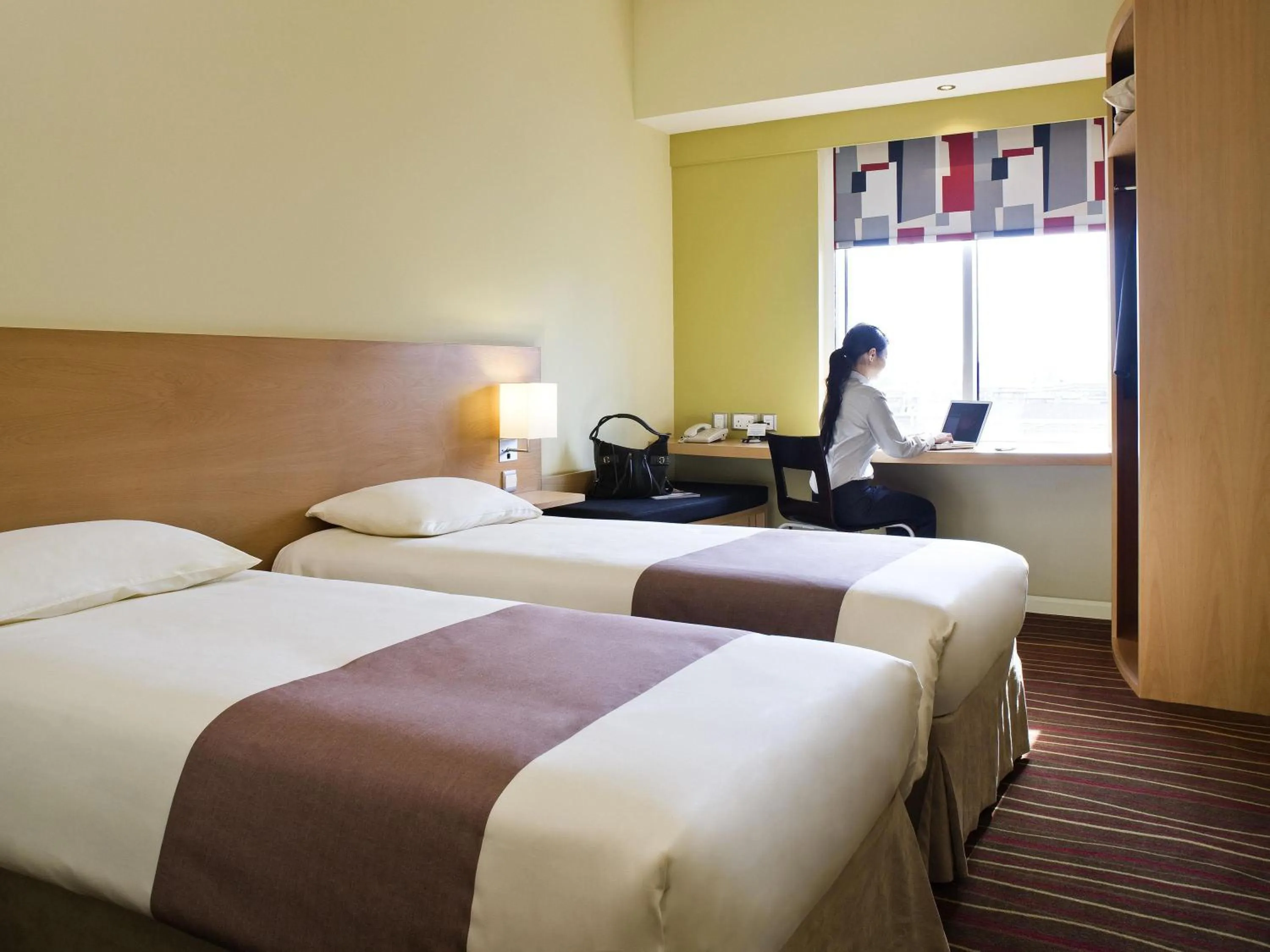 Bedroom, Bed in ibis Deira Creekside Dubai