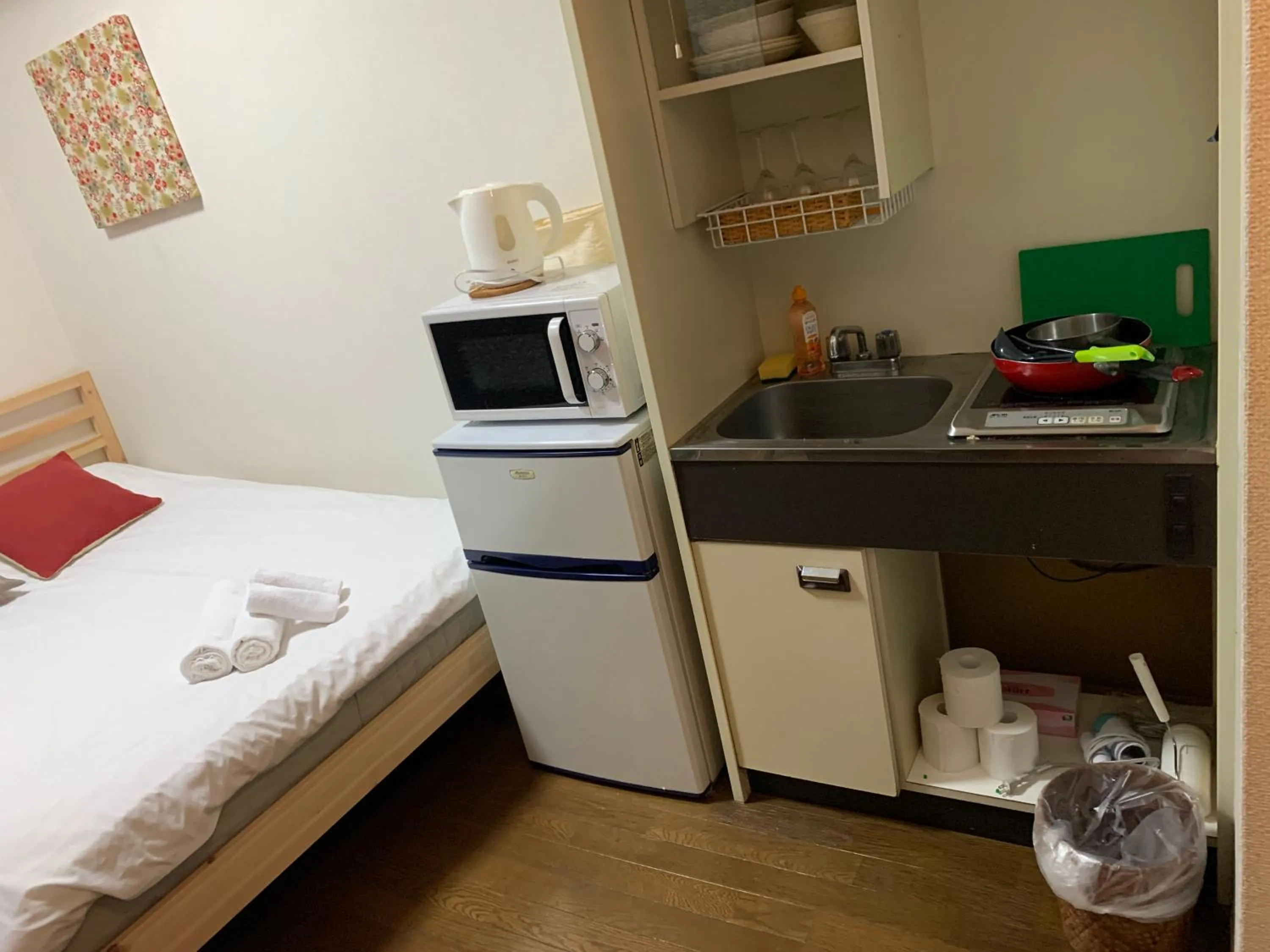 Kitchen or kitchenette, Bed in Exsaison Shirokita 207