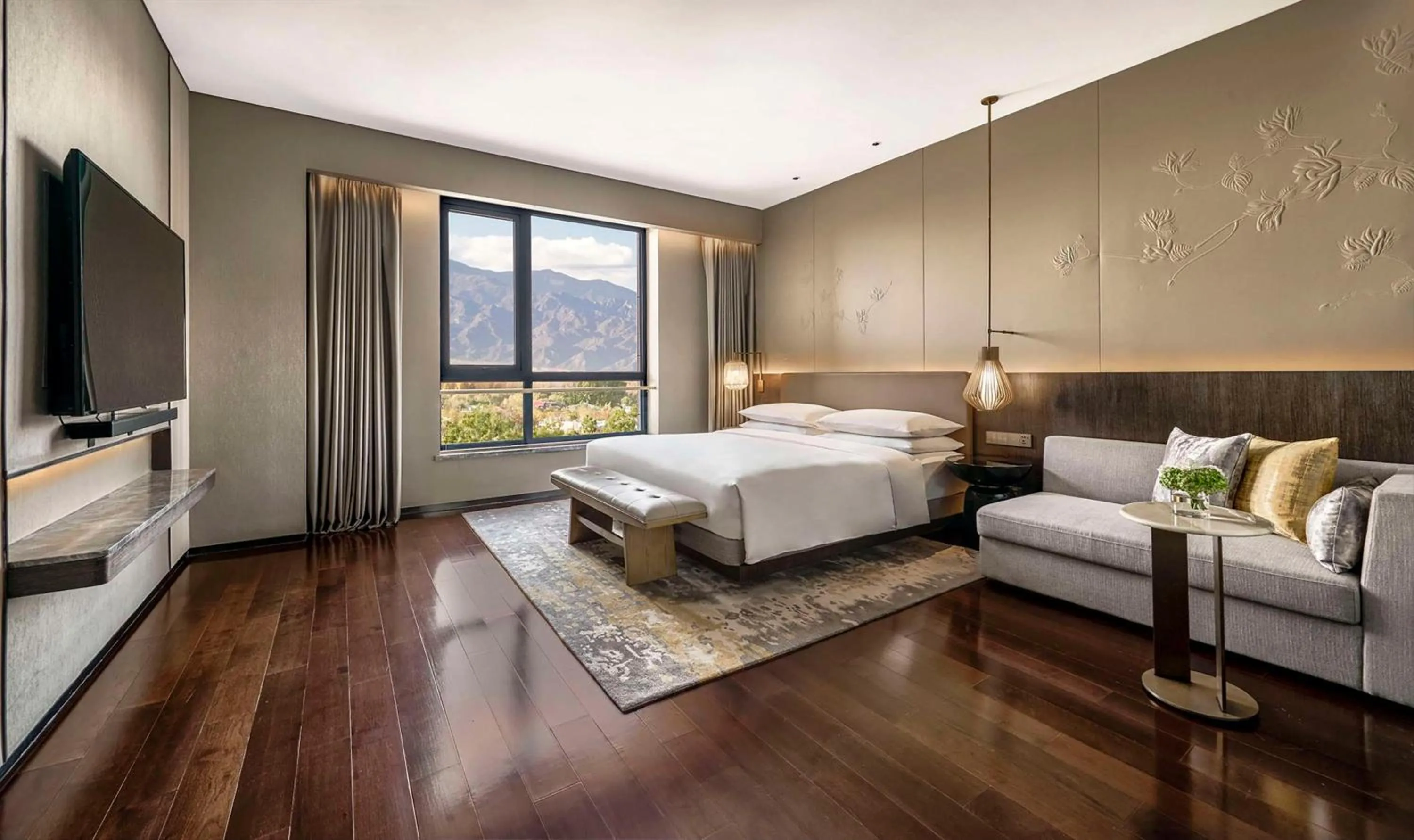 Photo of the whole room in Hyatt Regency Beijing Shiyuan