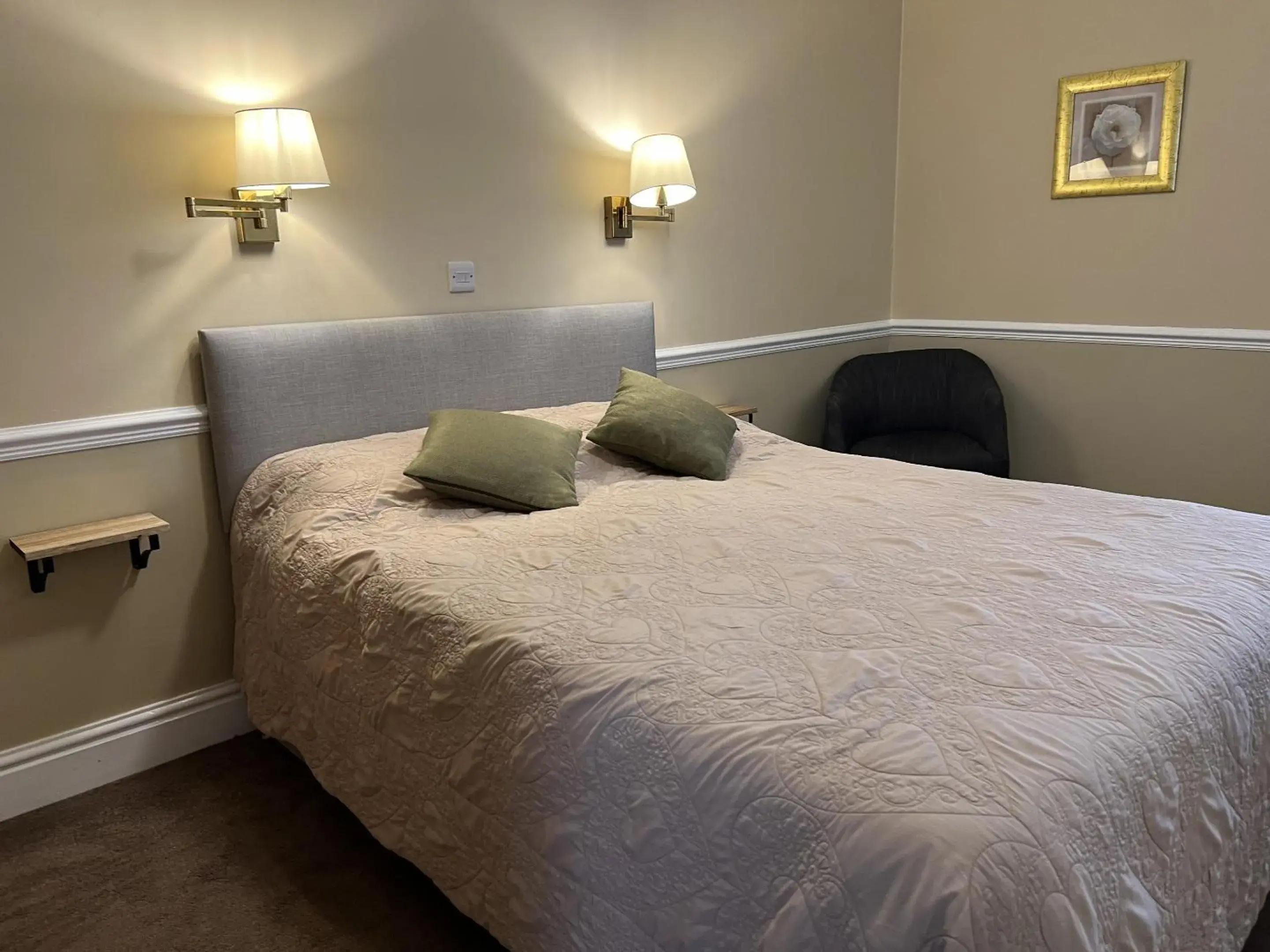 Standard Double Room in Royal Oak Hotel, Garstang Standard Double Room in Royal Oak Hotel, Garstang