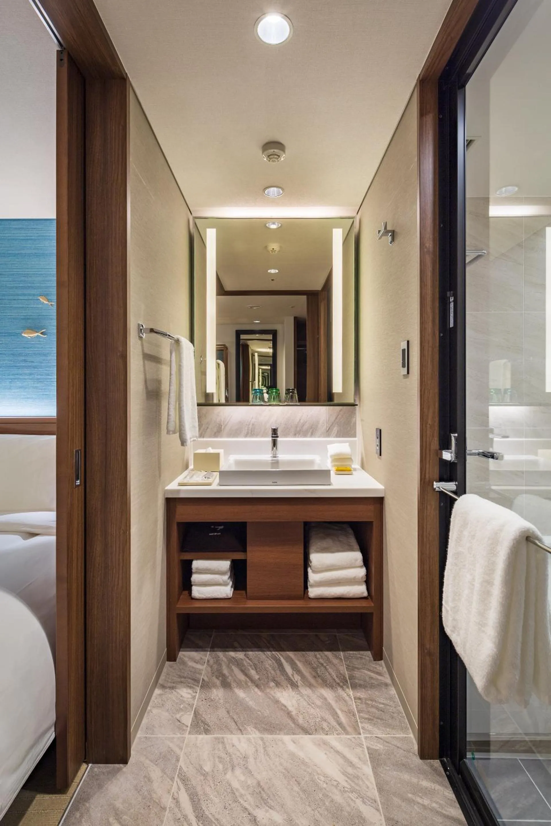 Photo of the whole room, Bed in Hyatt Regency Tokyo Bay