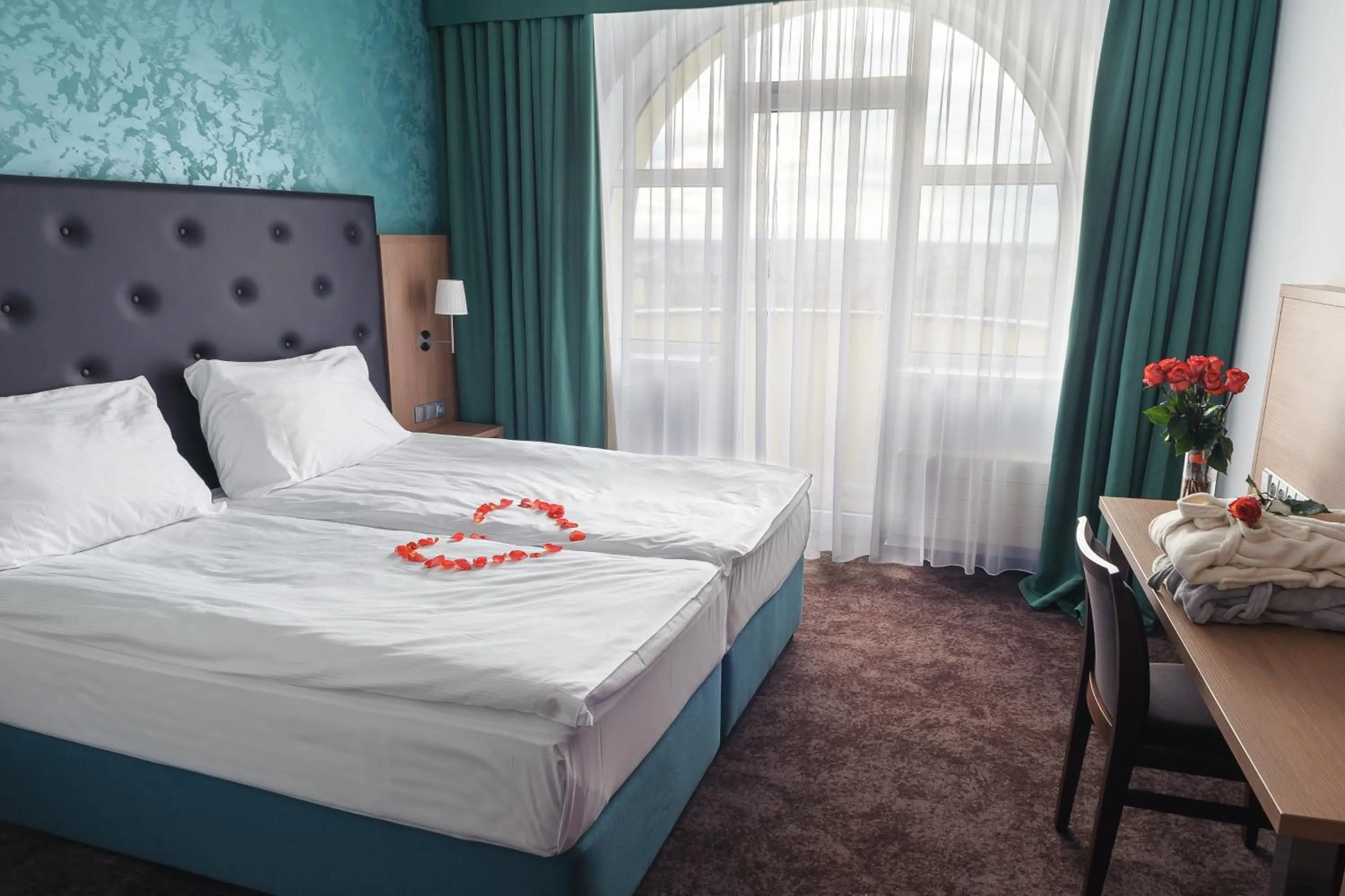 Bedroom, Bed in Hotel Galatea