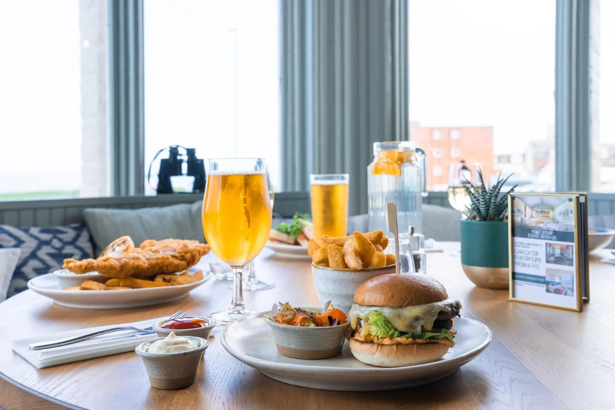 Food and drinks in Cliftonville Hotel