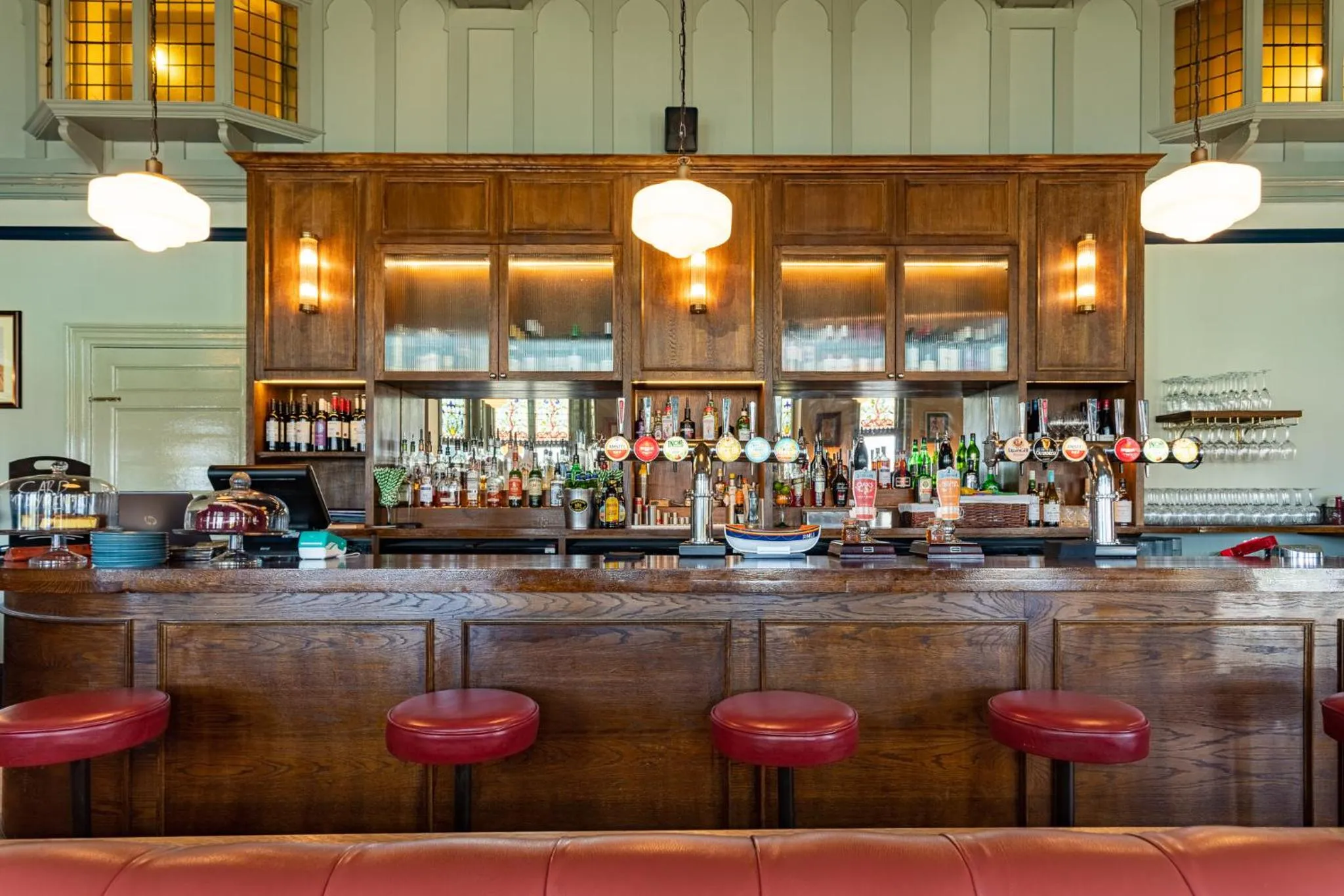 Lounge or bar in Cliftonville Hotel