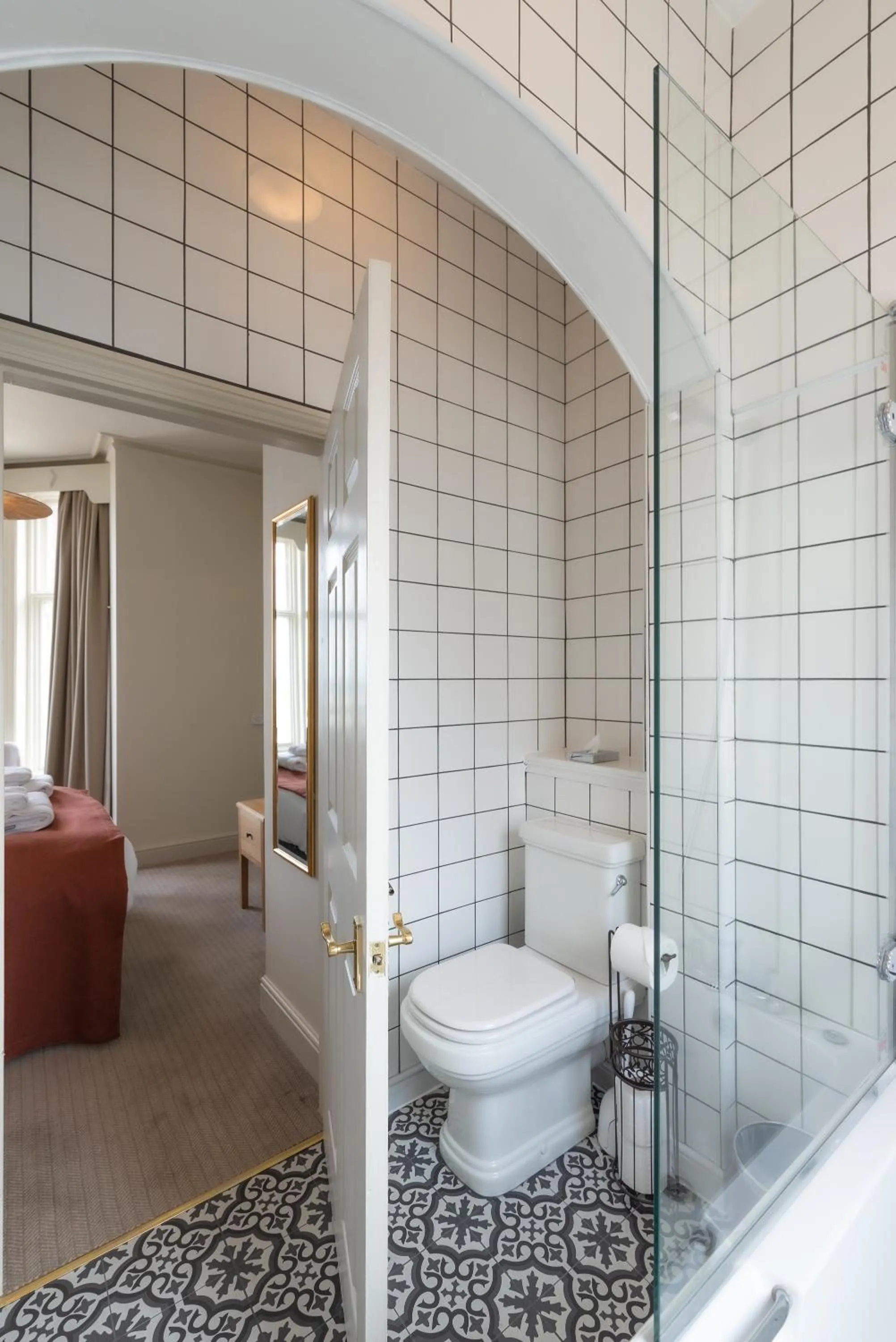 Shower in Cliftonville Hotel