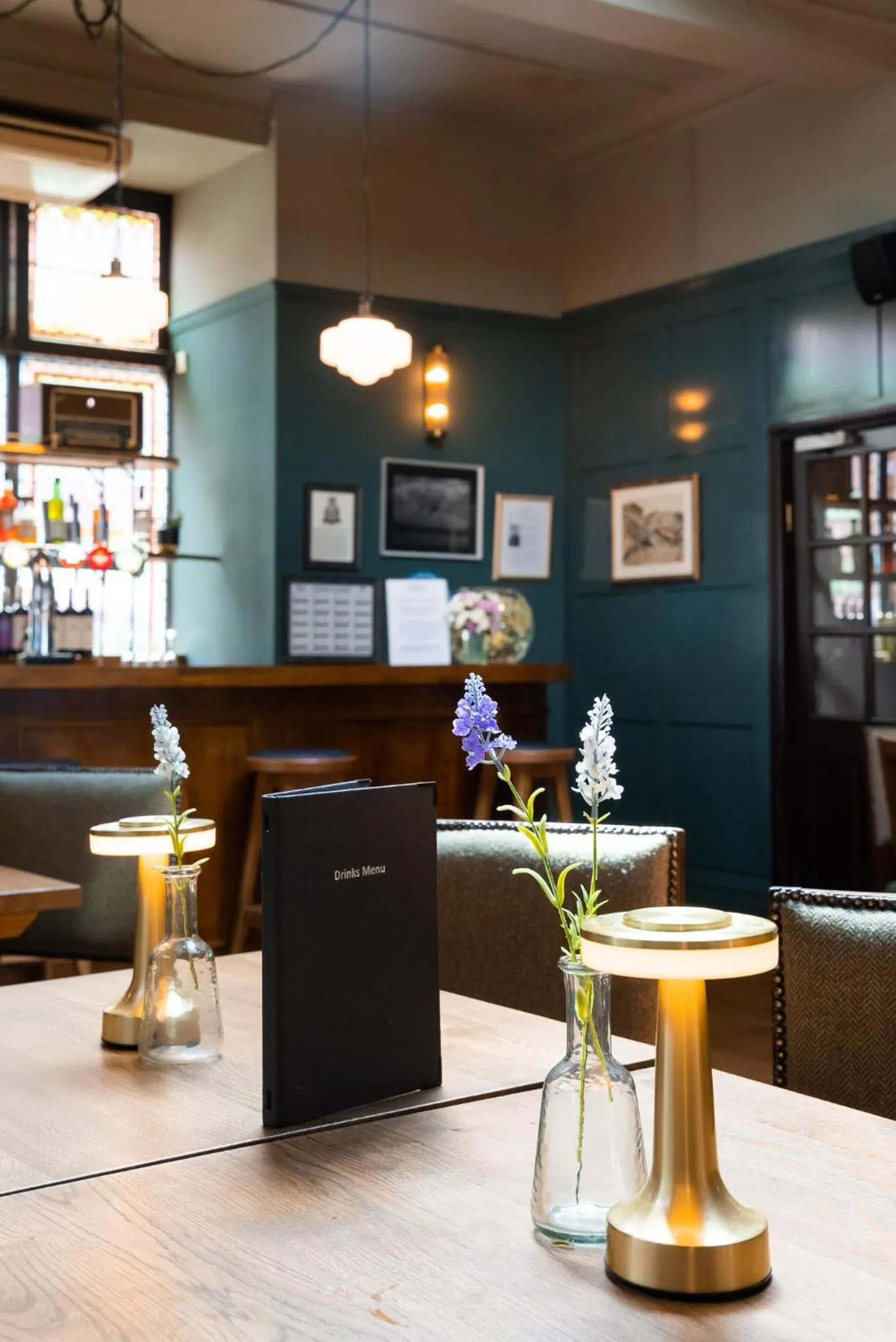 Lounge or bar in Cliftonville Hotel