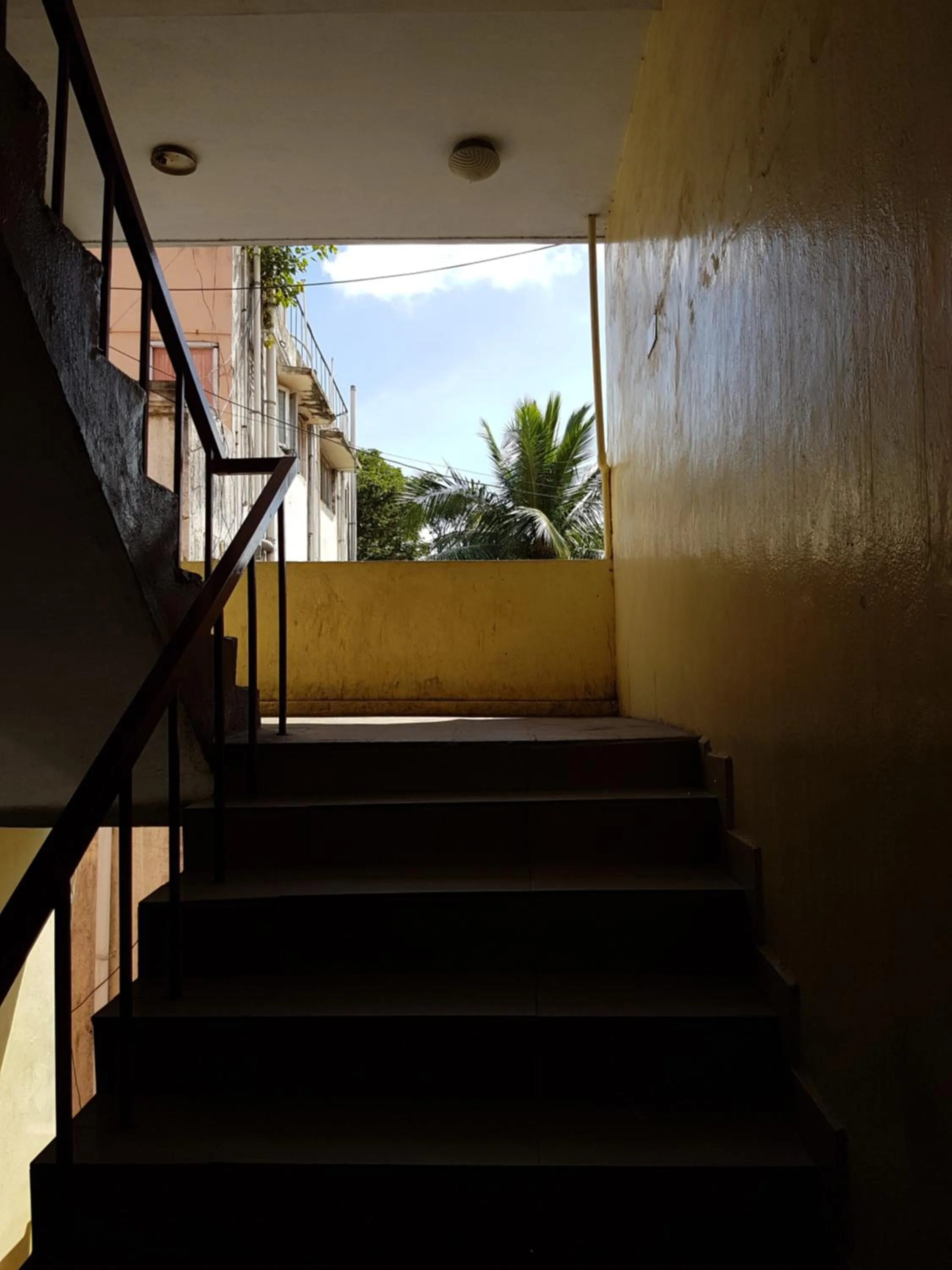 Hotel Sorrento Guest house Anna Nagar East Metro Shenoy Nagar metro budget monthly daily rooms