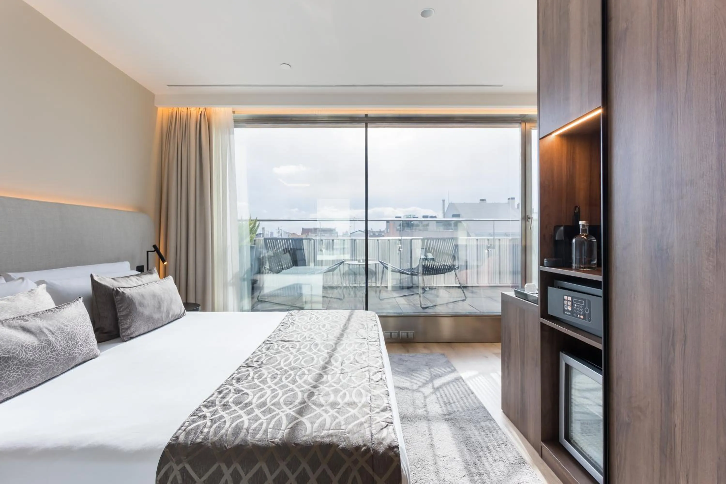 Bed in Hotel Royal Passeig de Gracia