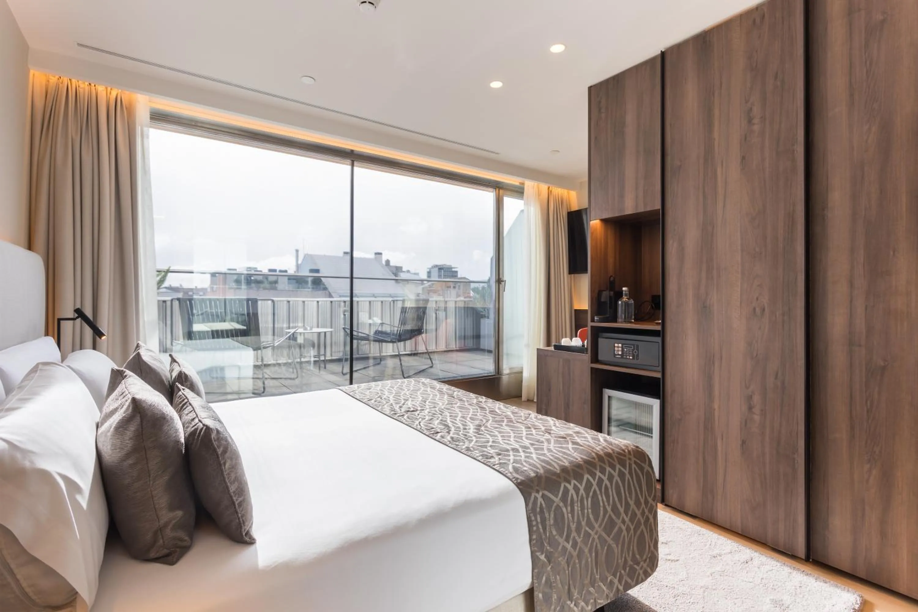 Bed in Hotel Royal Passeig de Gracia