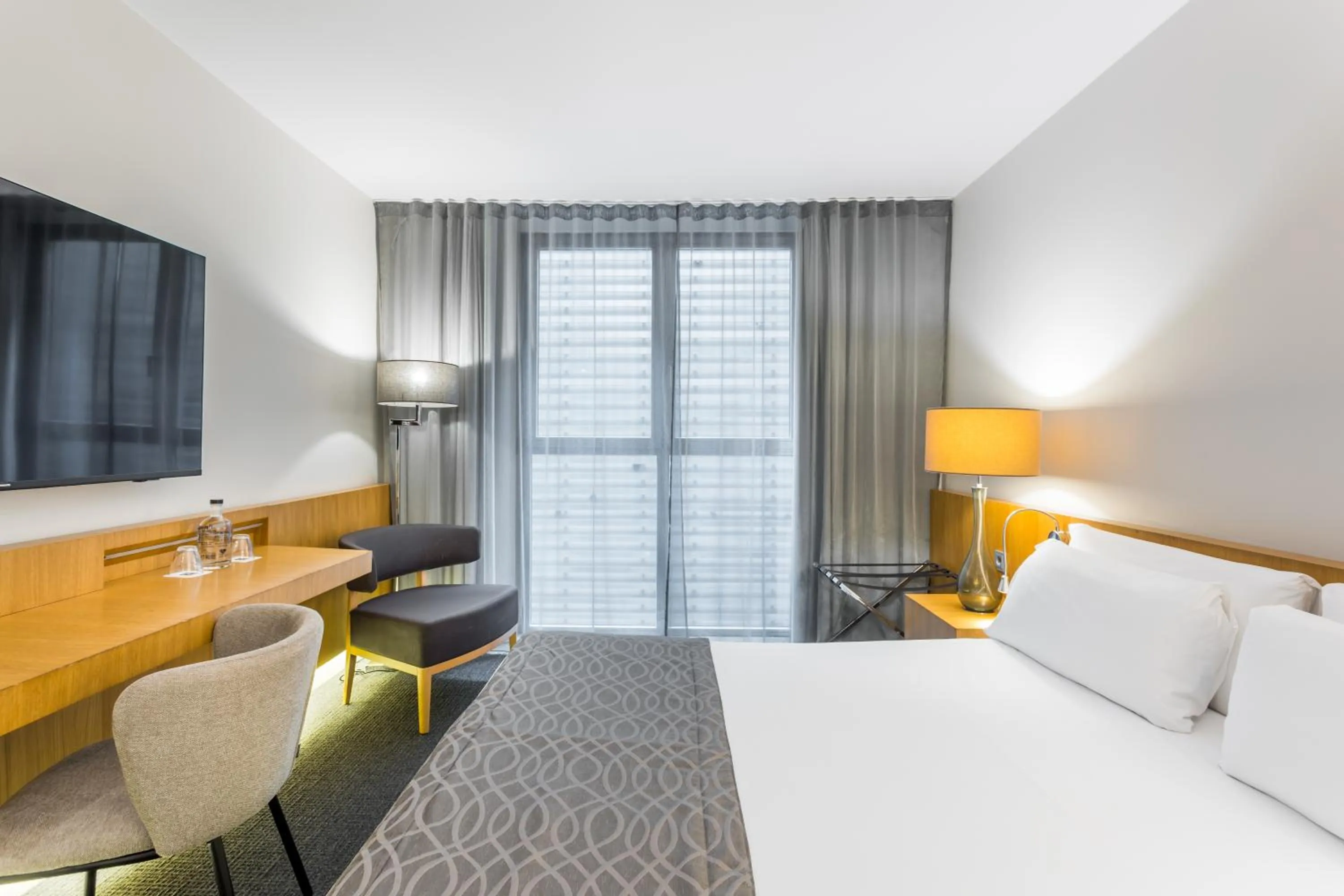 Bedroom, Bed in Hotel Royal Passeig de Gracia