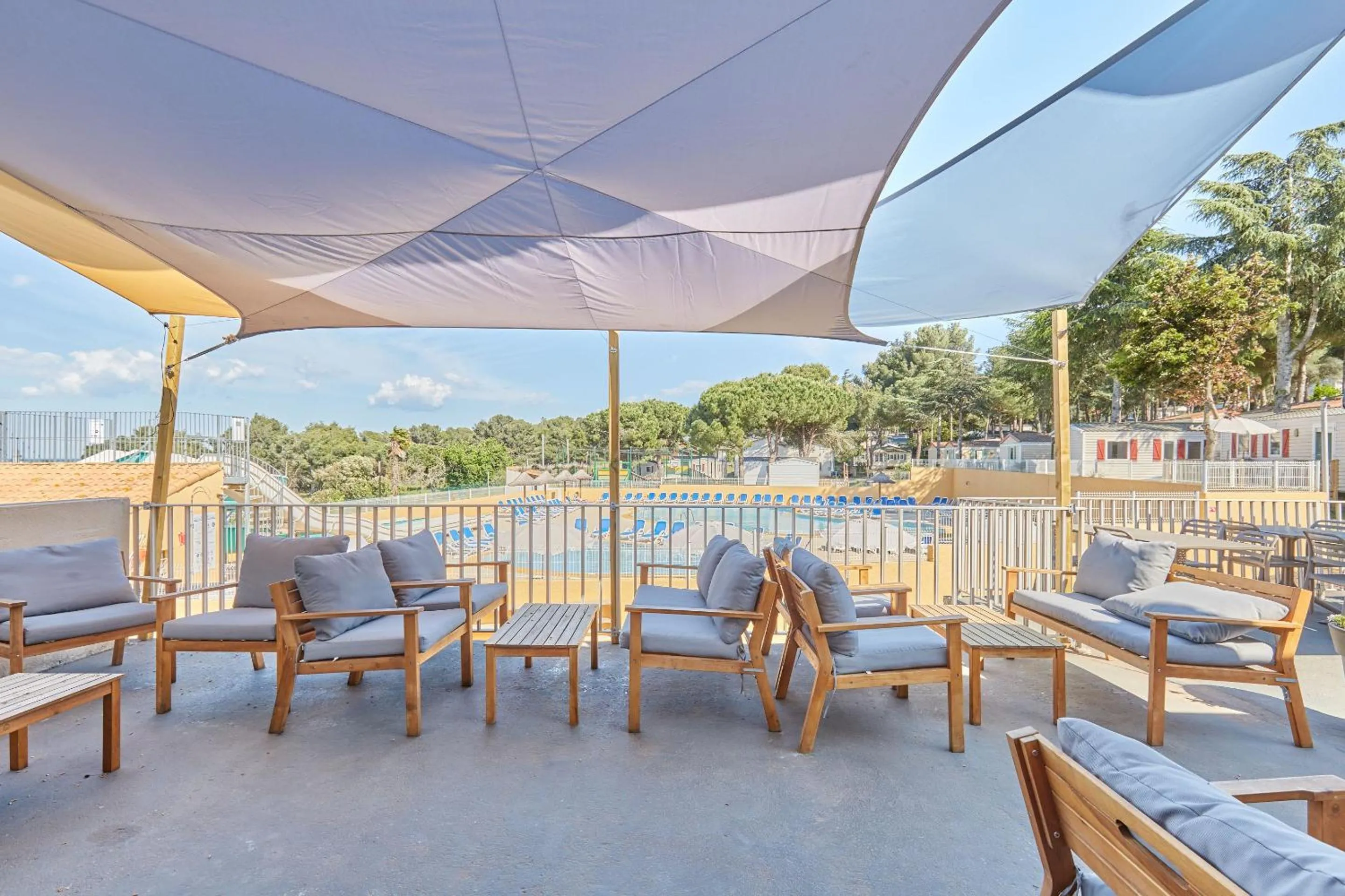Balcony/Terrace in Domaine Résidentiel de Plein Air Odalys La Pinède