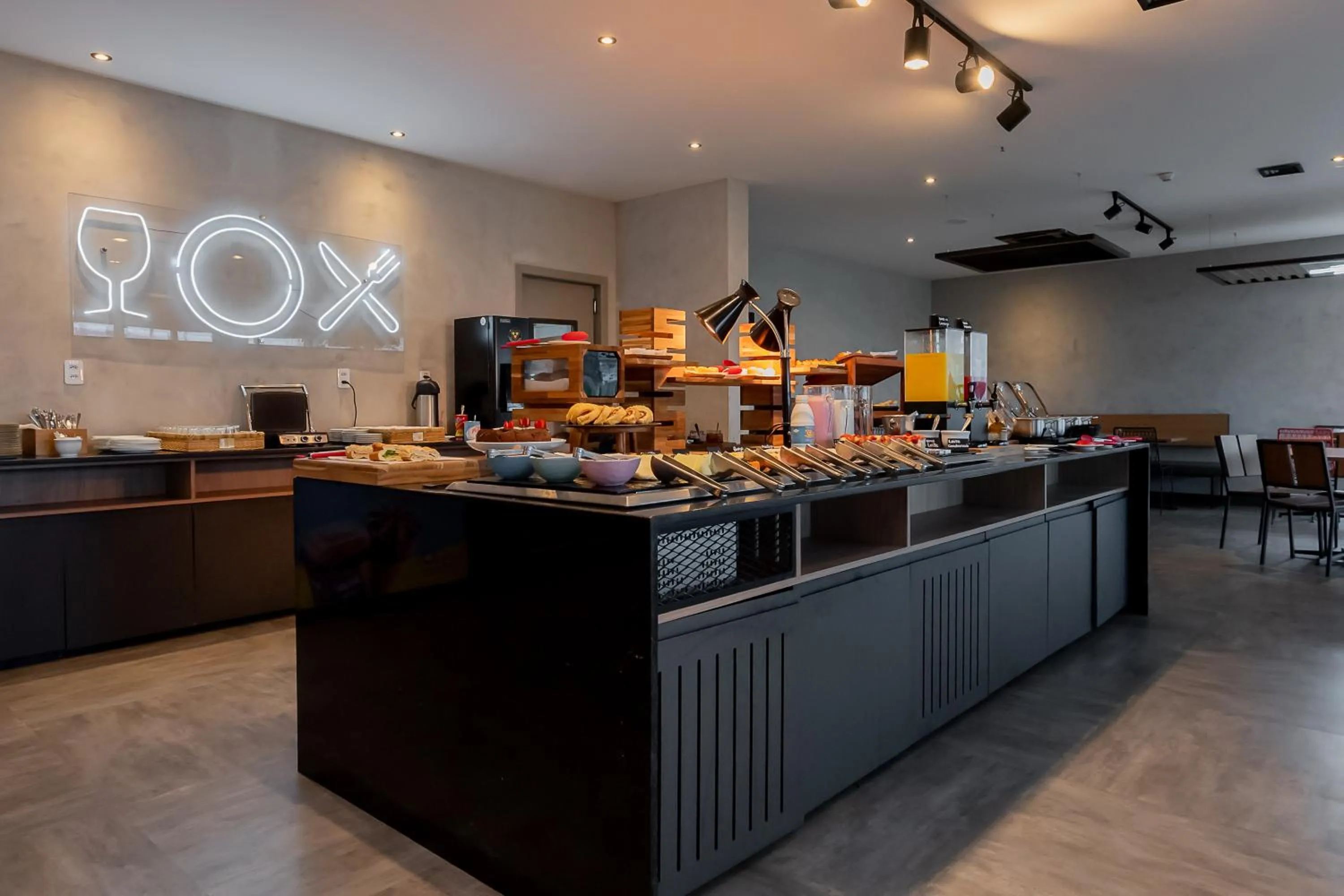 Restaurant/places to eat in ibis Vitoria Aeroporto