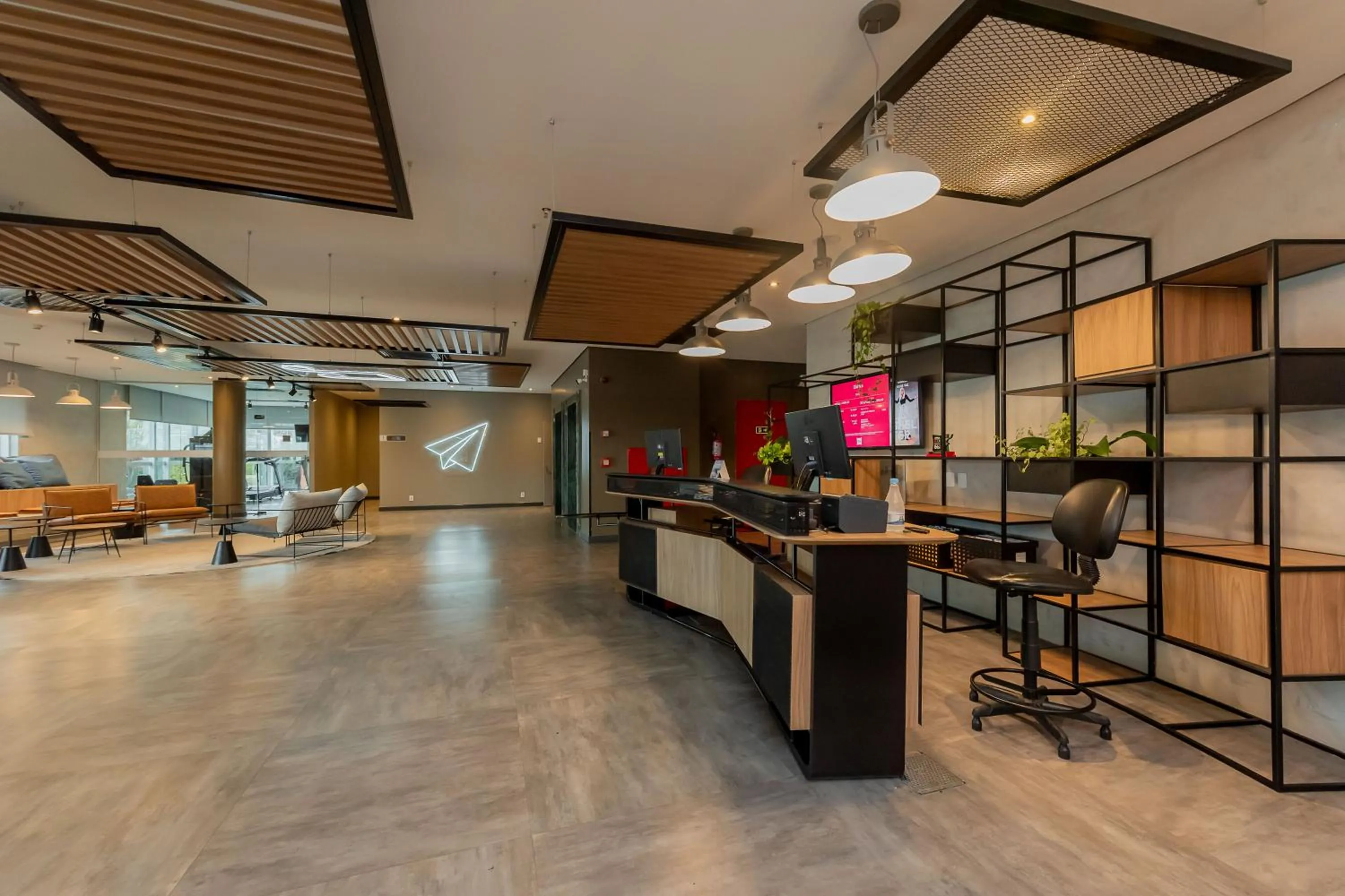 Lobby or reception in ibis Vitoria Aeroporto