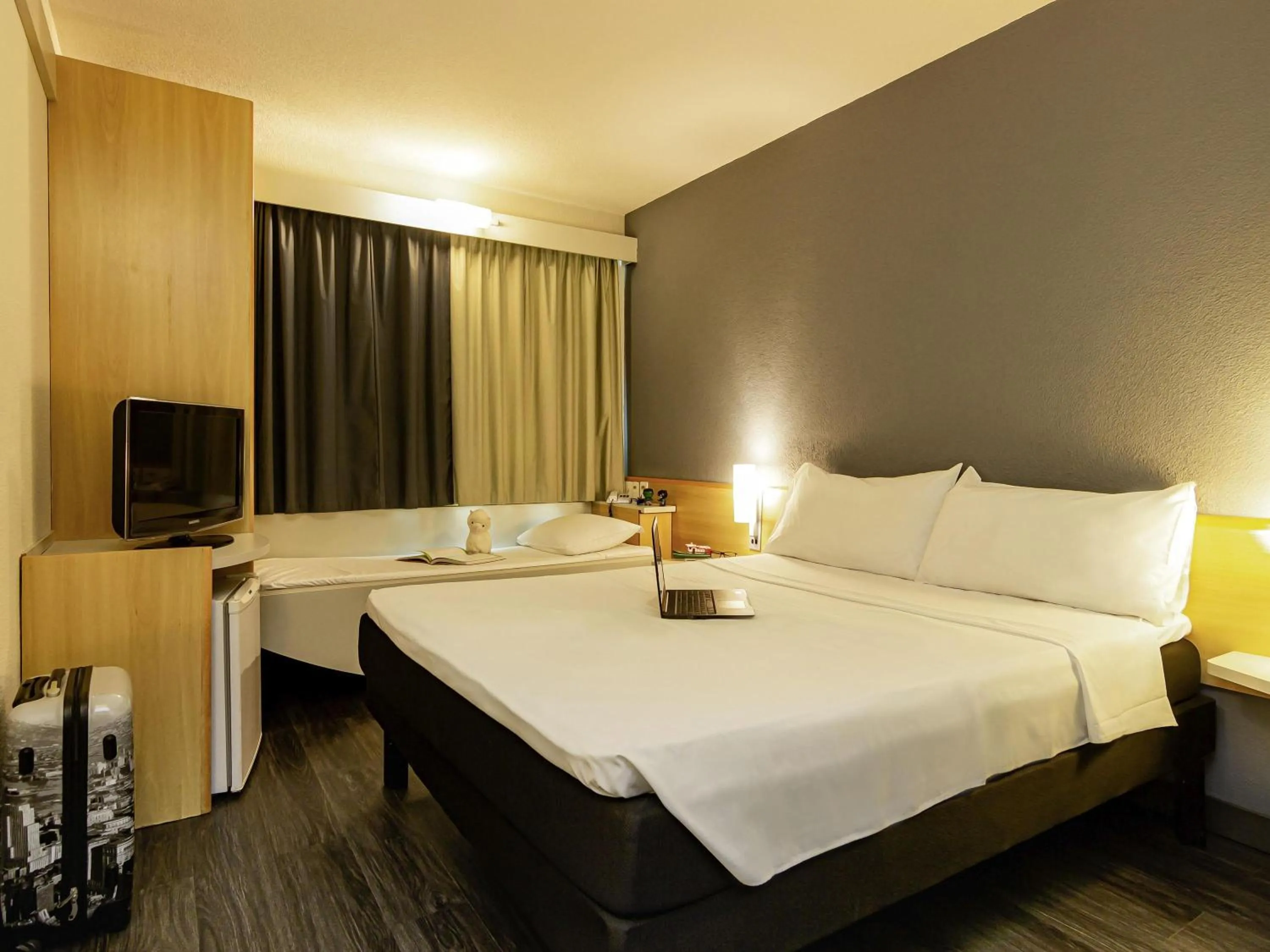 Bedroom, Bed in ibis Vitoria Aeroporto