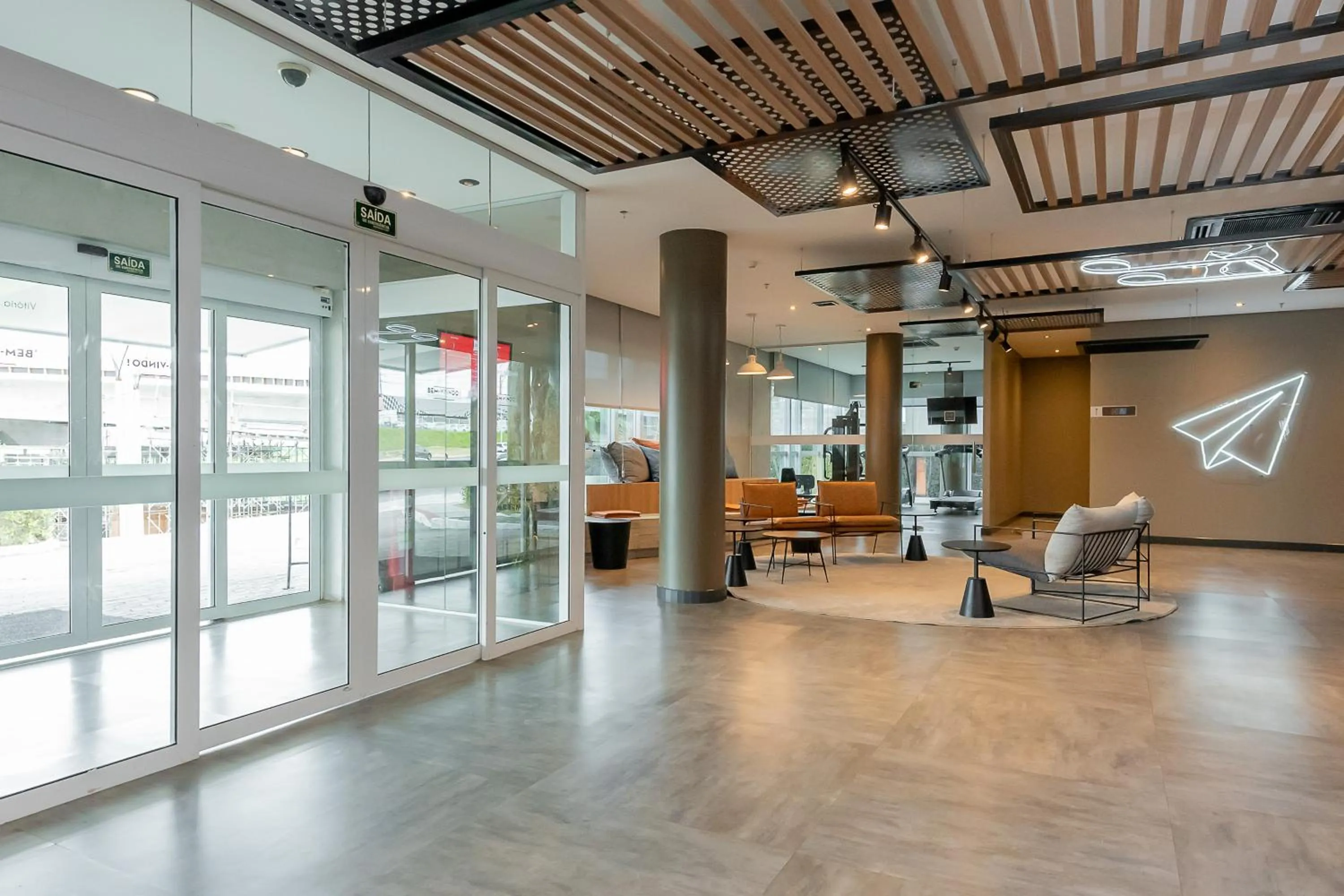 Facade/entrance in ibis Vitoria Aeroporto