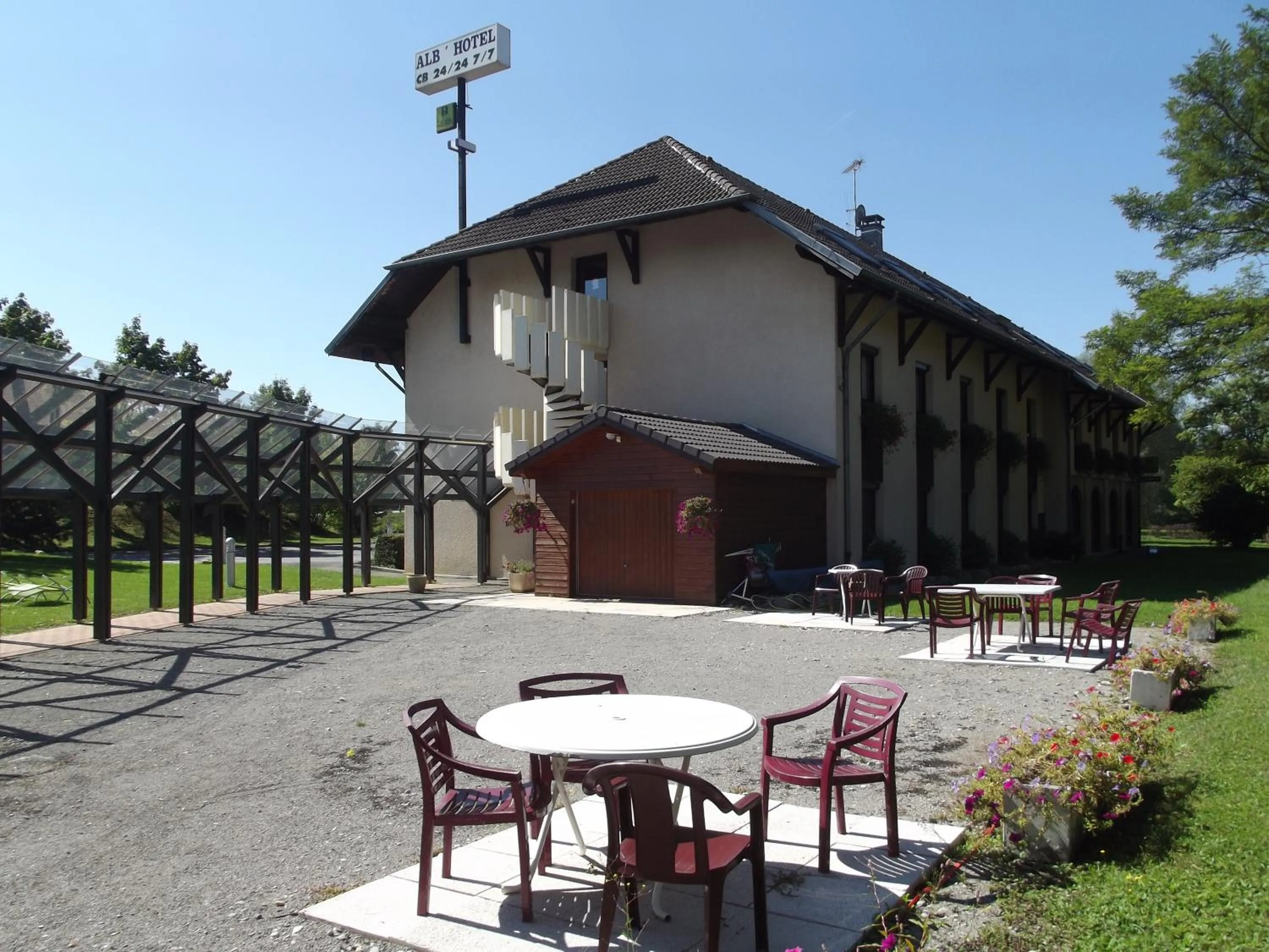 Area and facilities in Logis Albhotel Grill