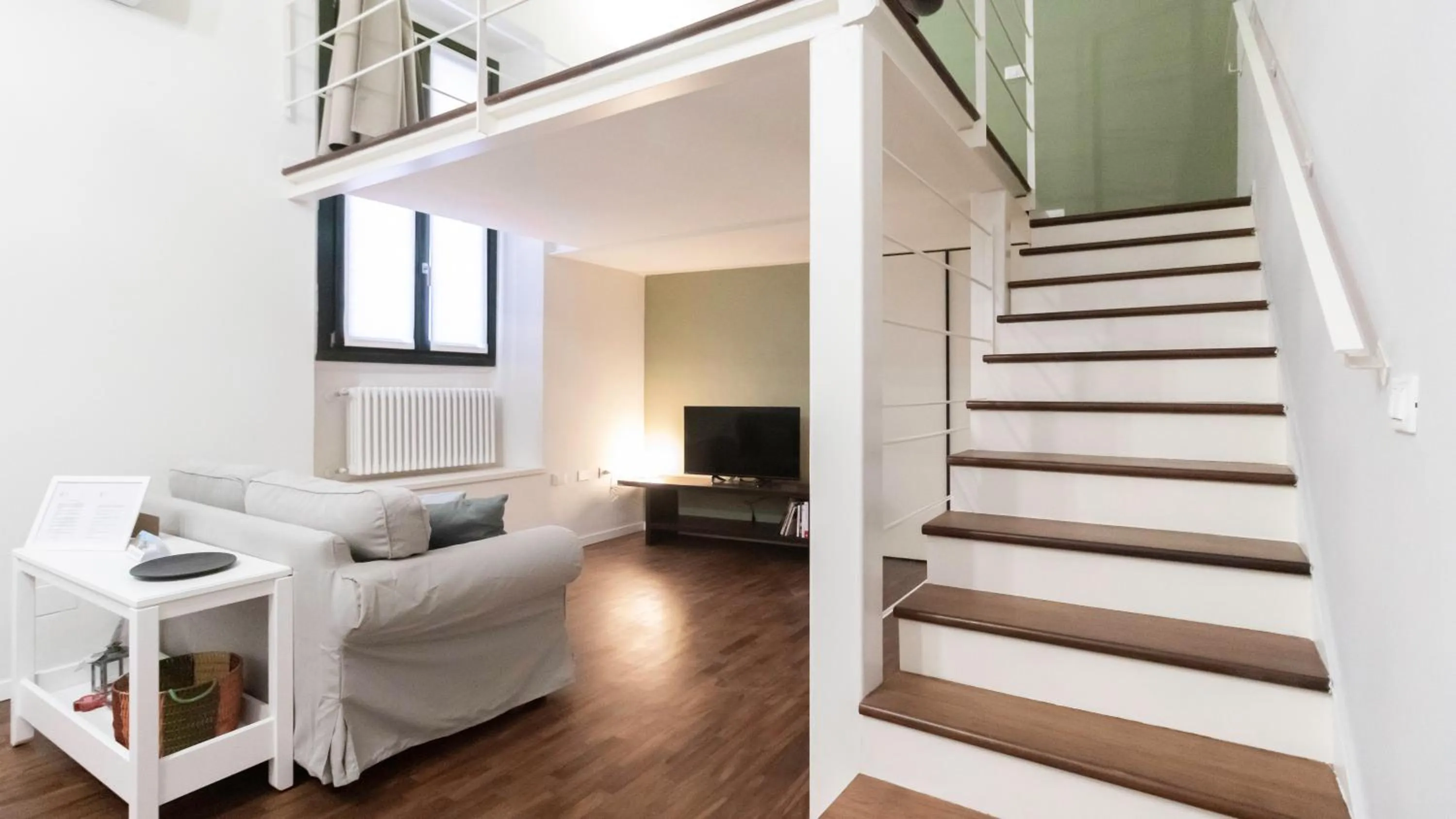 Photo of the whole room in Italianway Easy - Piero della Francesca 19 A