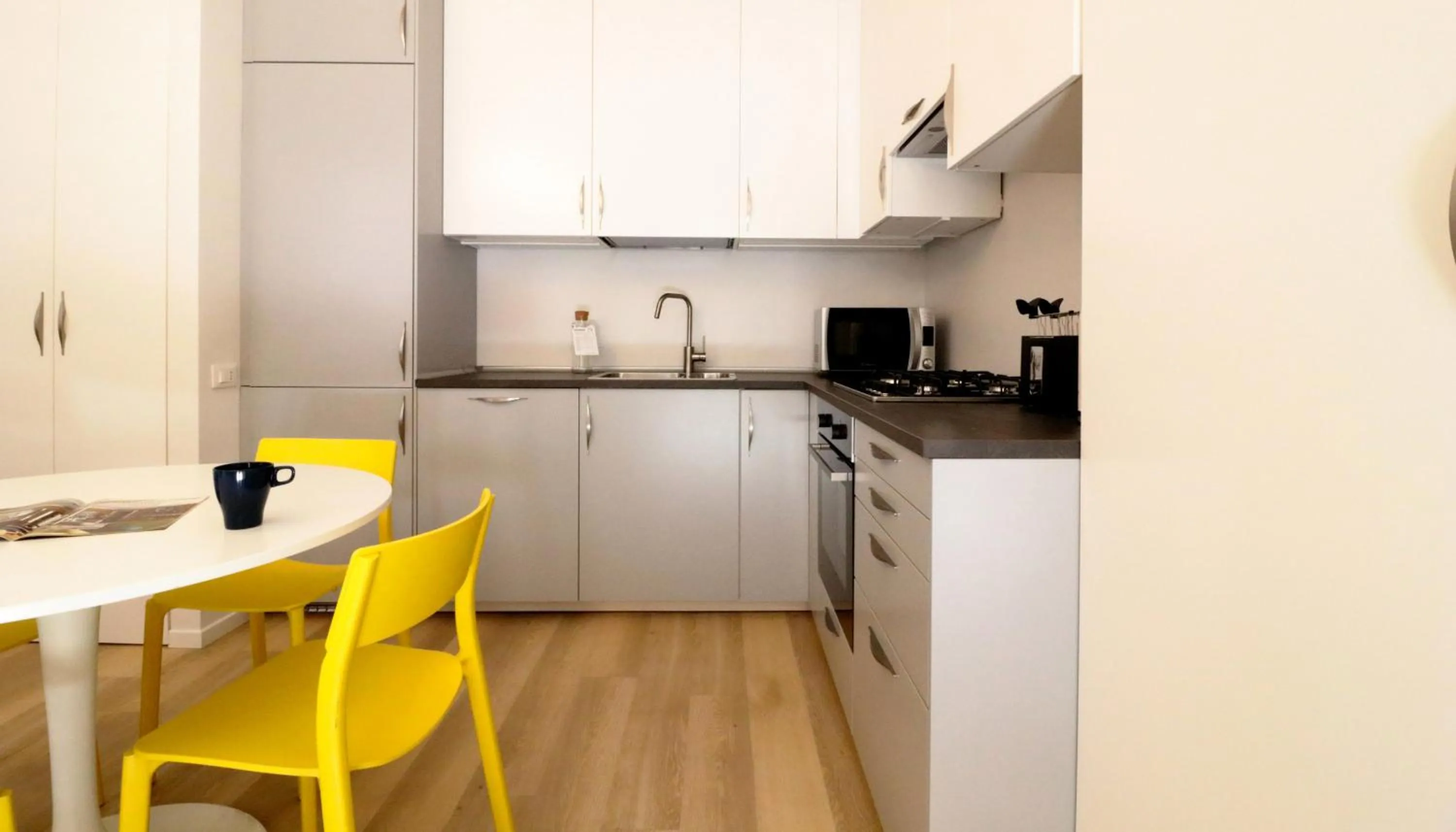 Dining area in Italianway Easy - Piero della Francesca 19 A