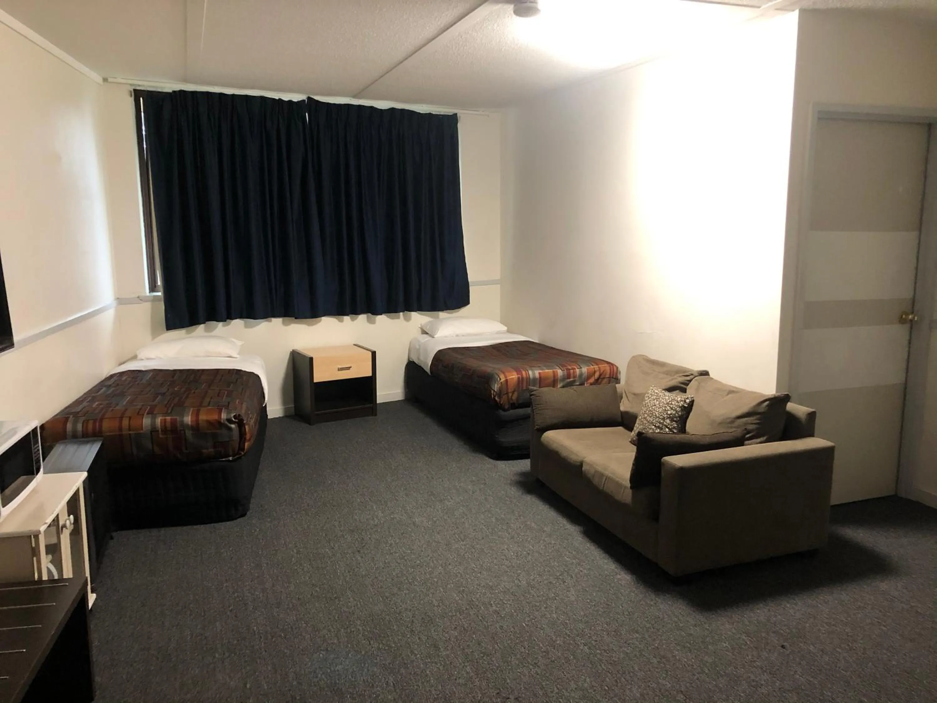 Living room in Parkside Inn Motel