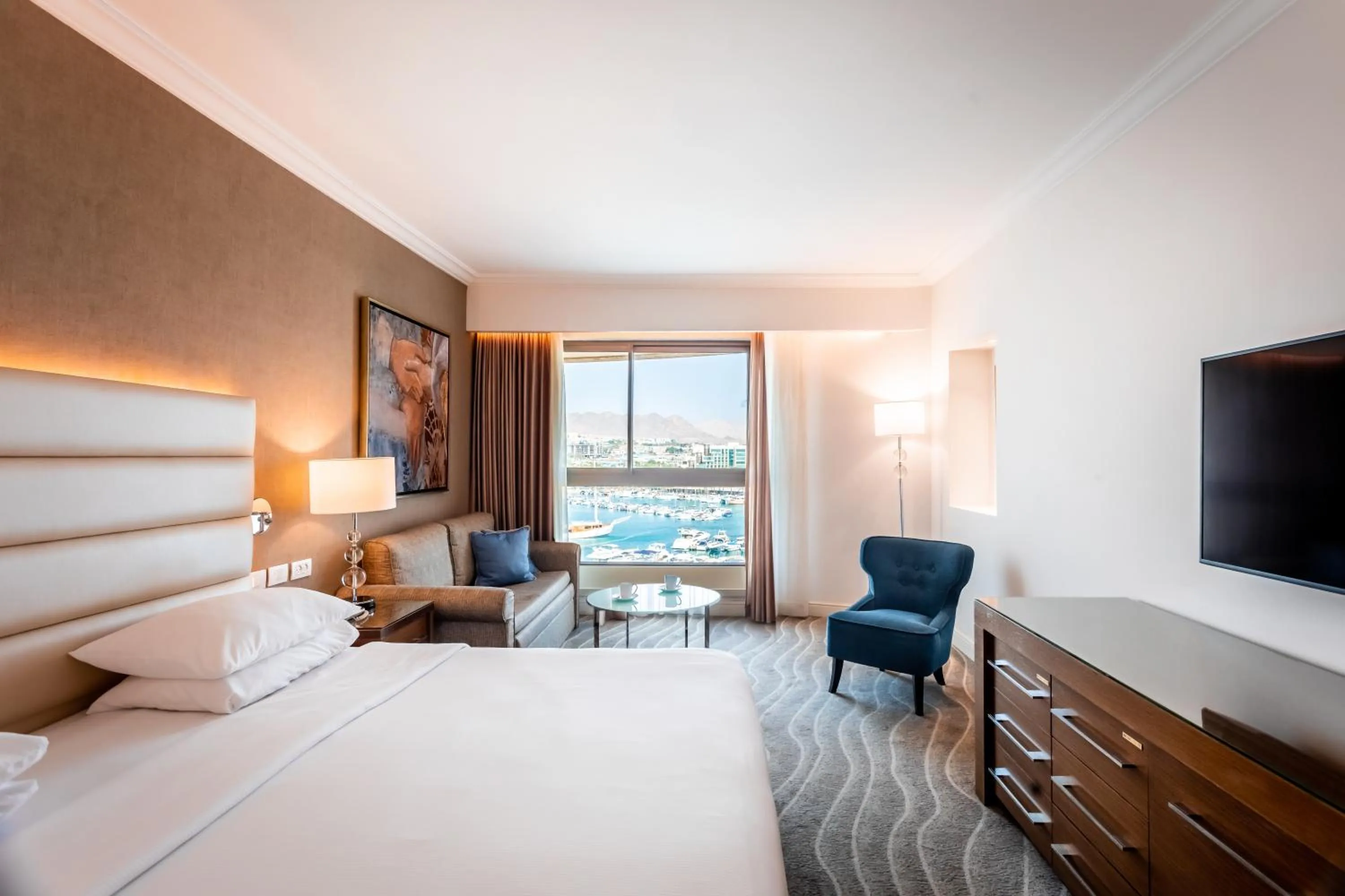 Seating area, Bed in Queen of Sheba Eilat