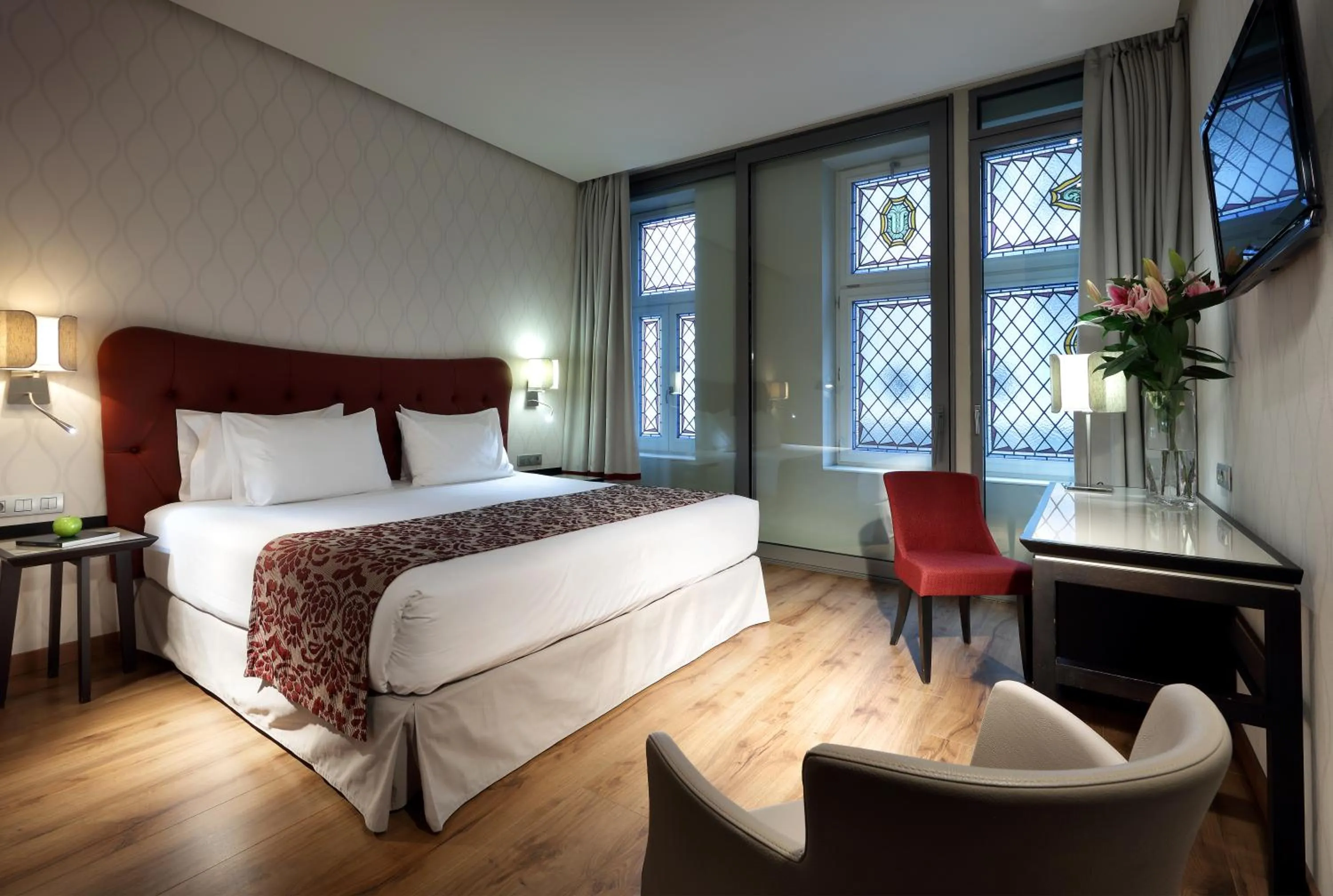 Bed in Eurostars Plaza Mayor