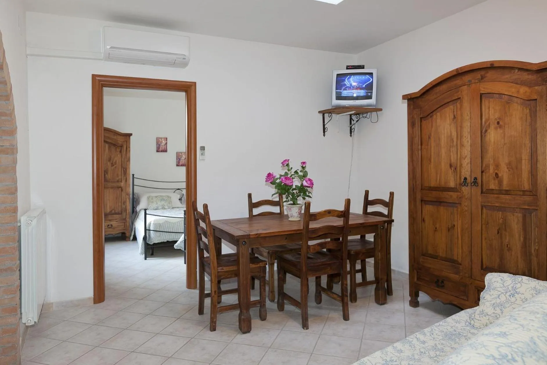 Living room, Bed in Borgo Guglielmo