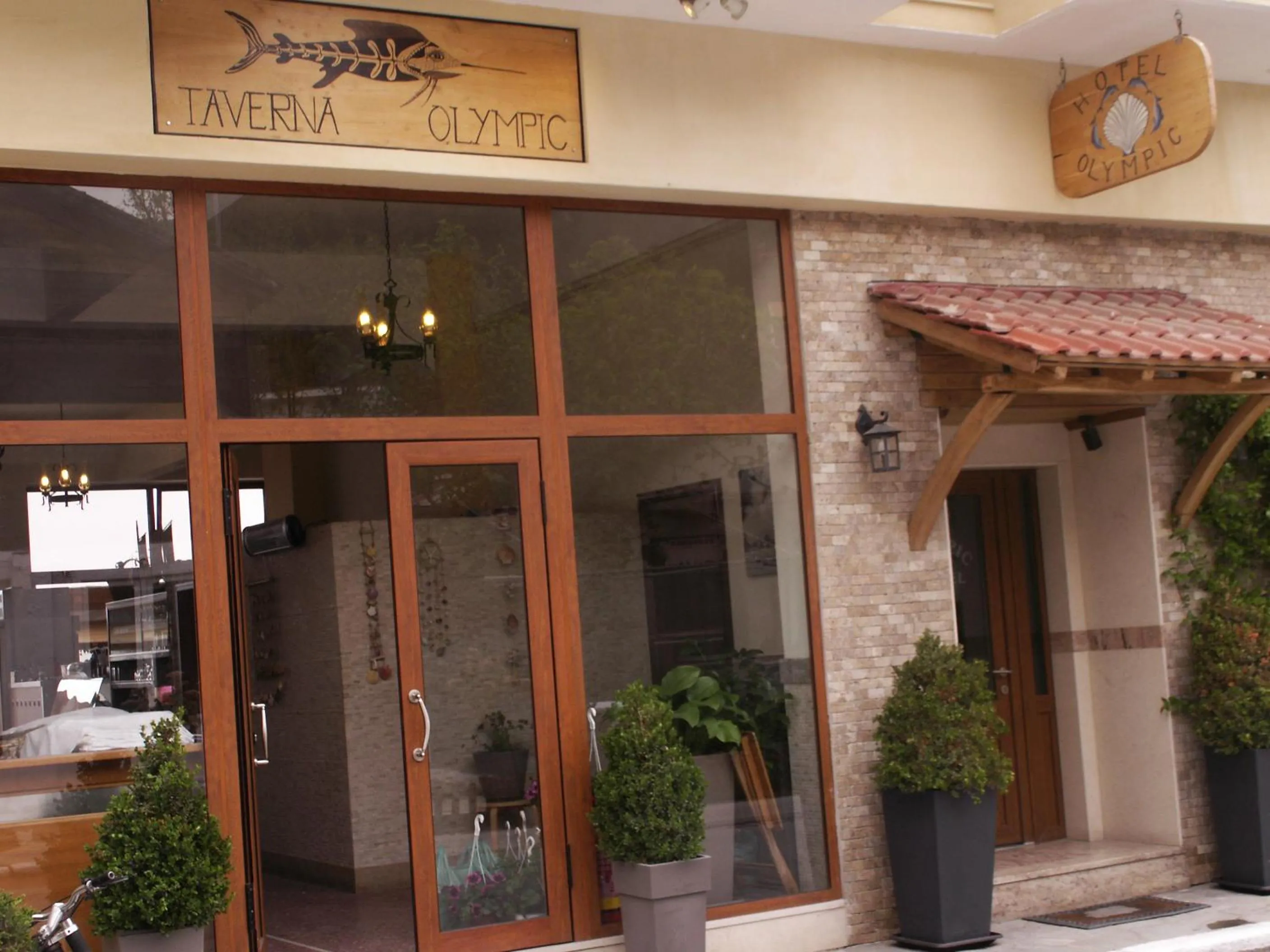 Facade/entrance in Olympic Hotel