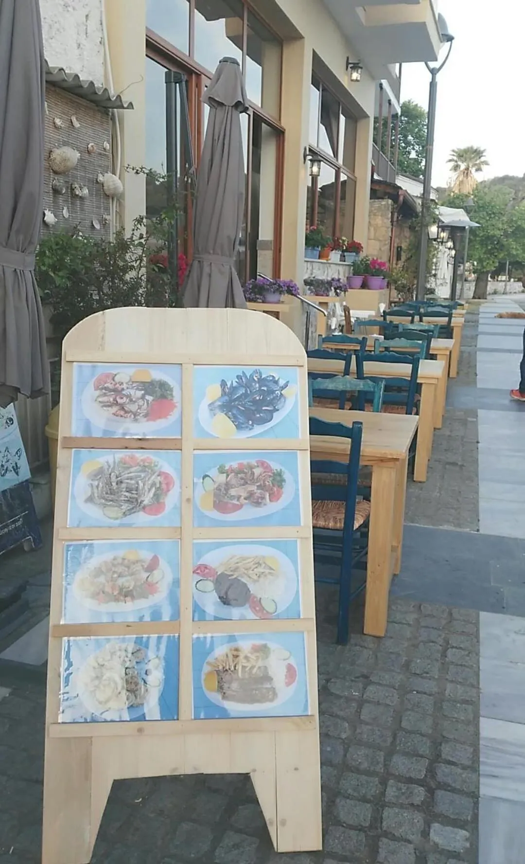 On-site shops in Olympic Hotel