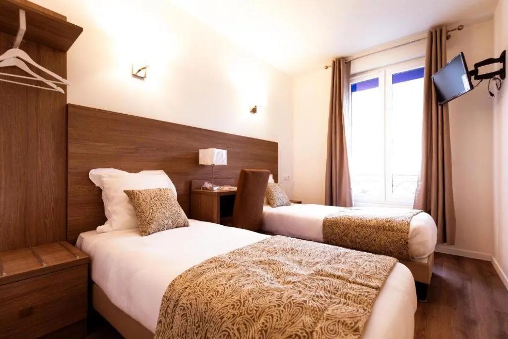 Le Val D'or & Le Theatre