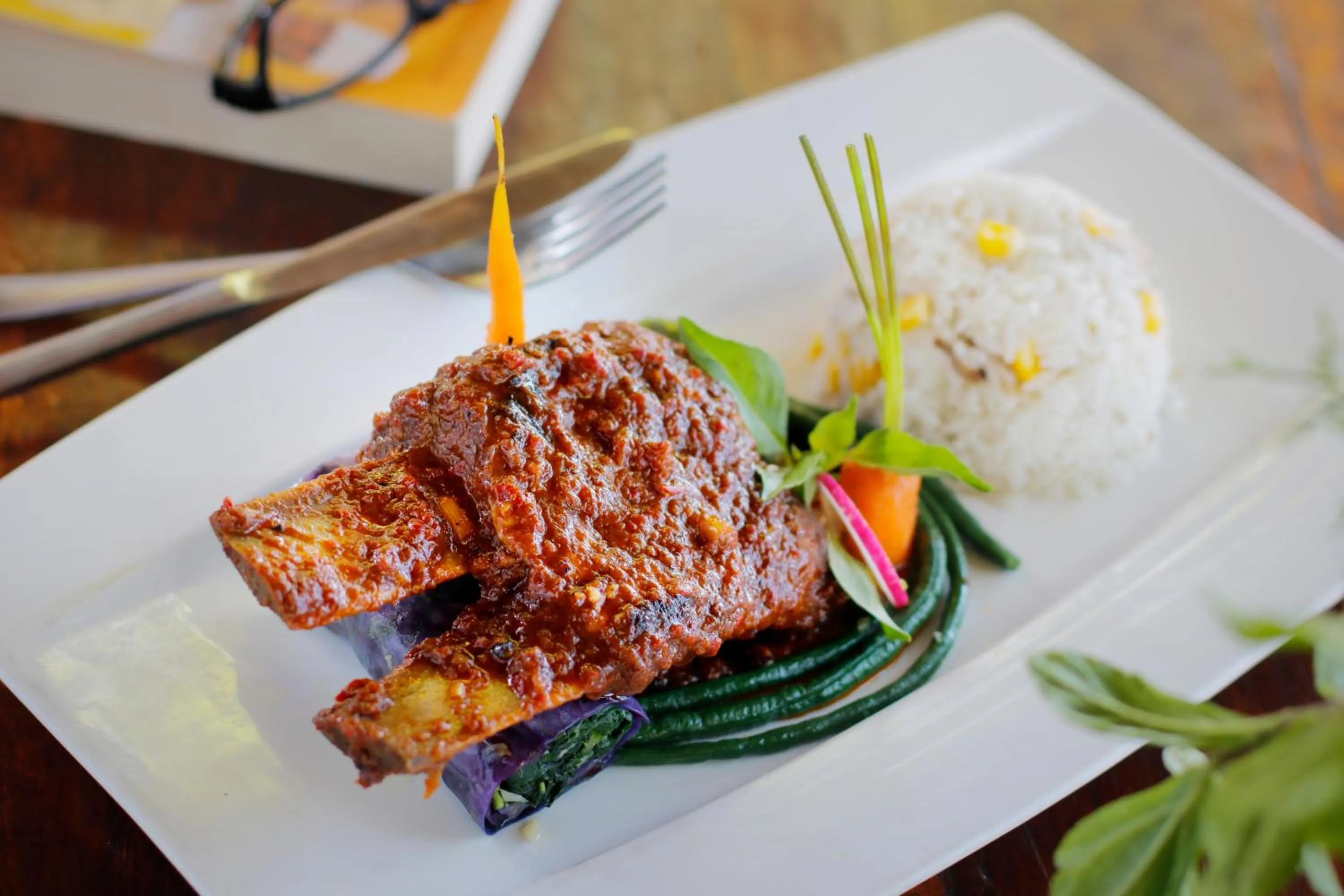 Meals in Inna Sindhu Beach Hotel & Resort