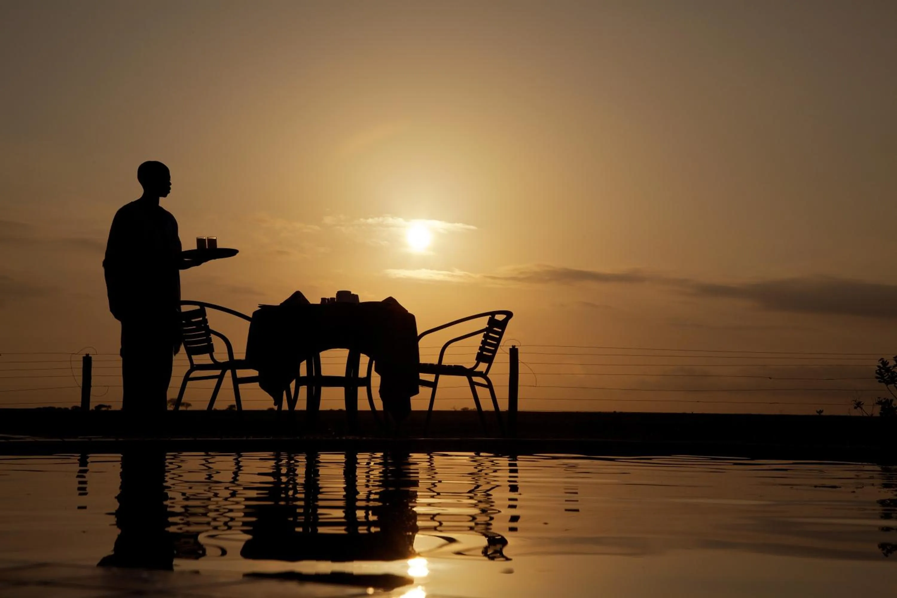 Restaurant/places to eat in Ashnil Aruba Lodge