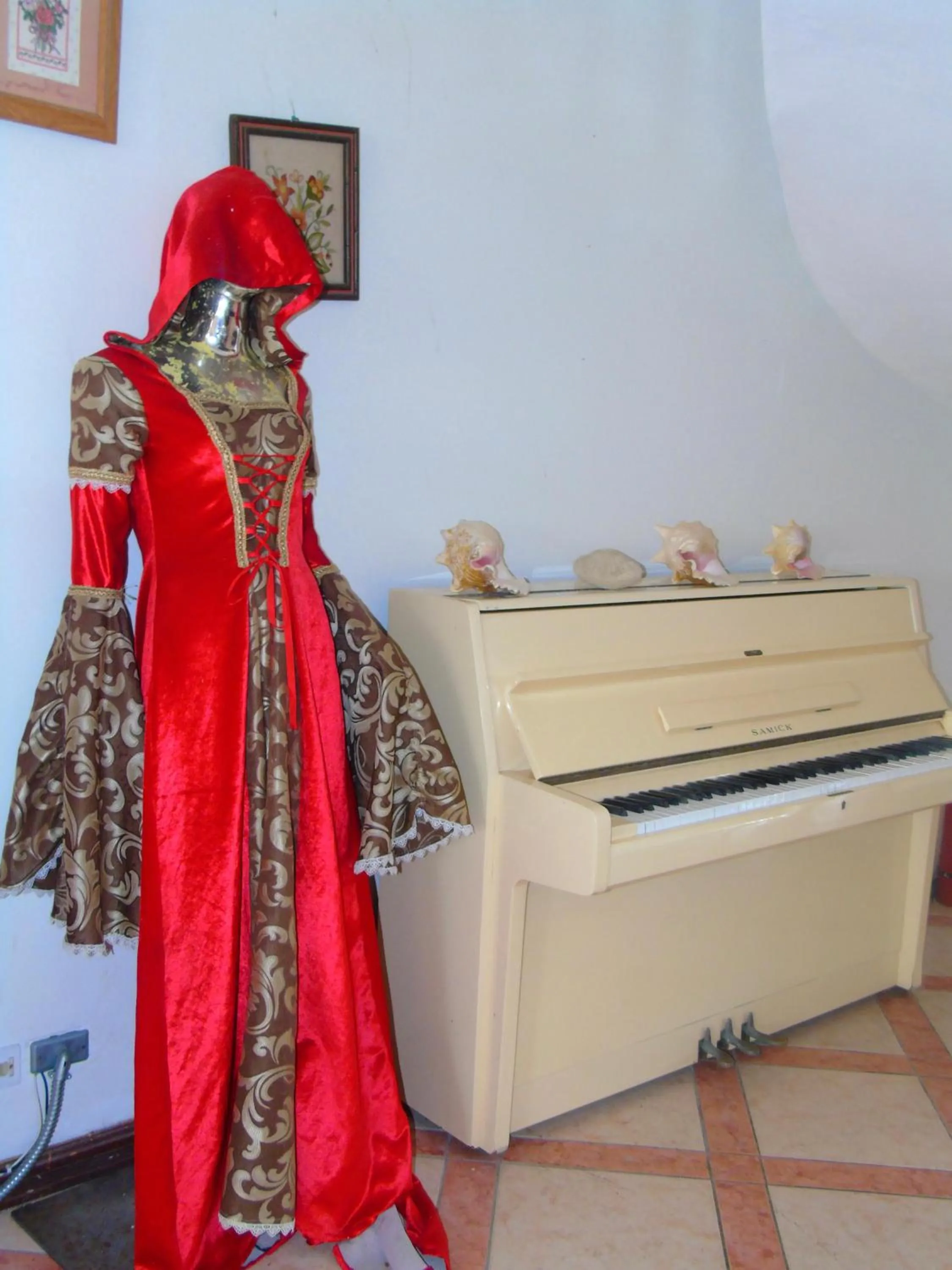 Property building in Piergiorgio Palace Hotel