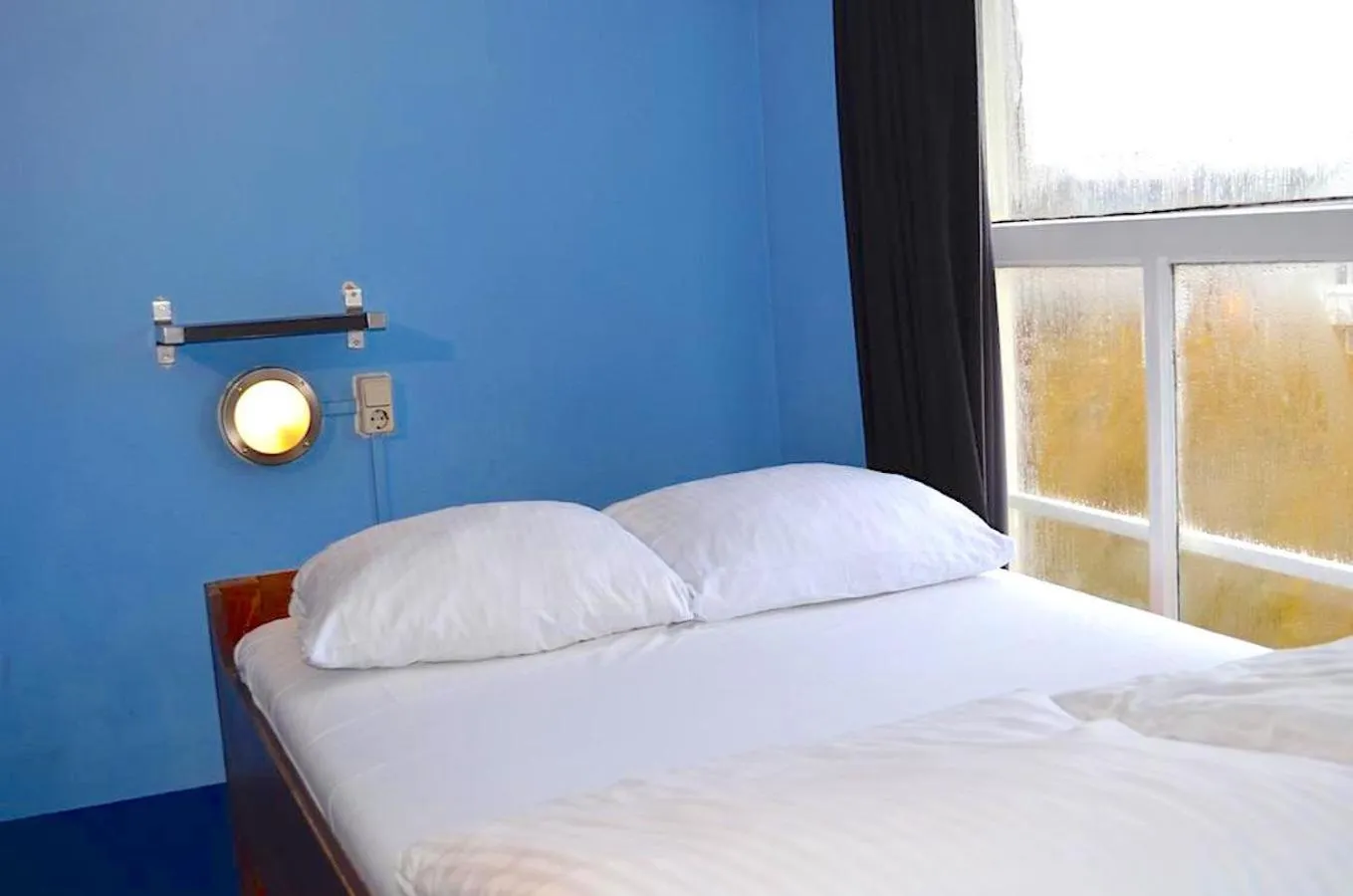 Bedroom, Bed in Flying Pig Uptown