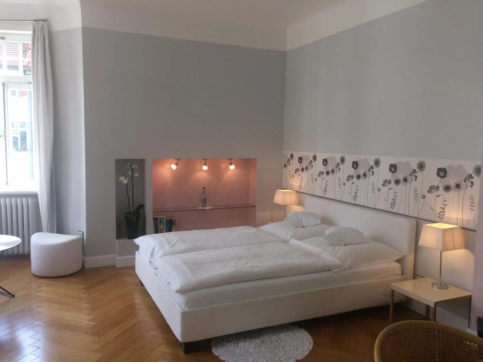 Photo of the whole room, Bed in Hotel Heidelberg Astoria