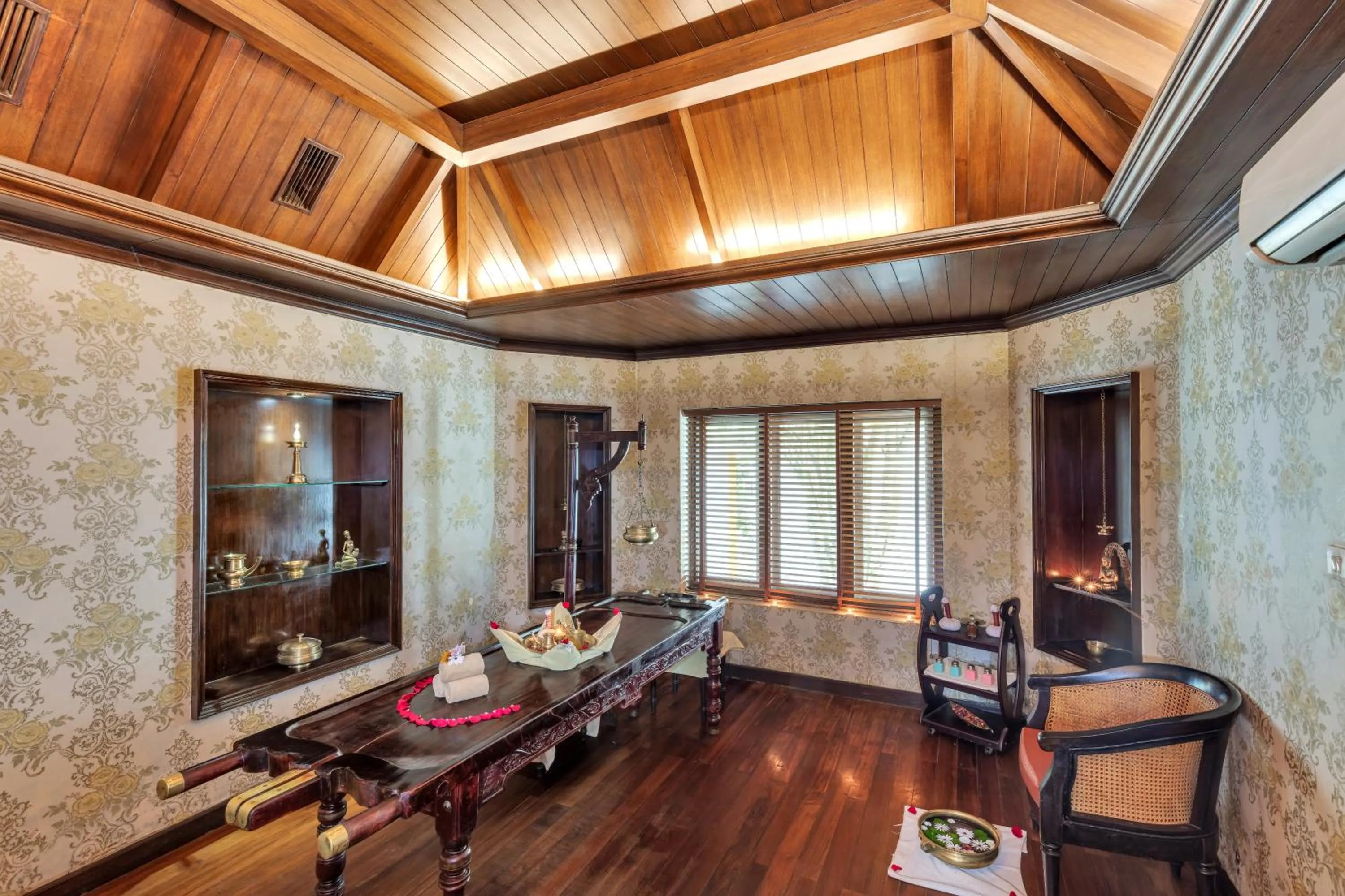 Massage in Club Mahindra Derby Green, Ooty