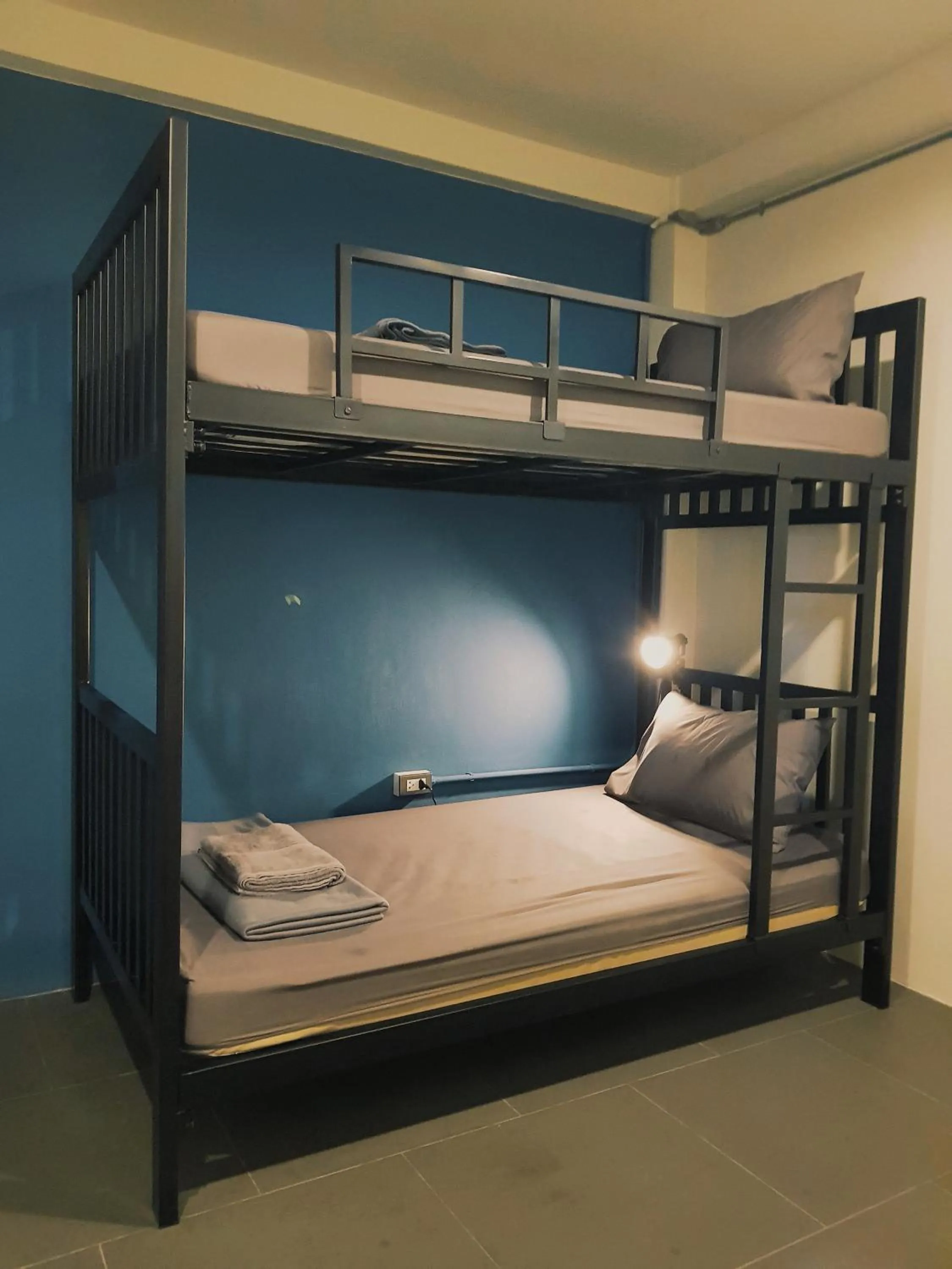 Bed in Yam Yen Hostel