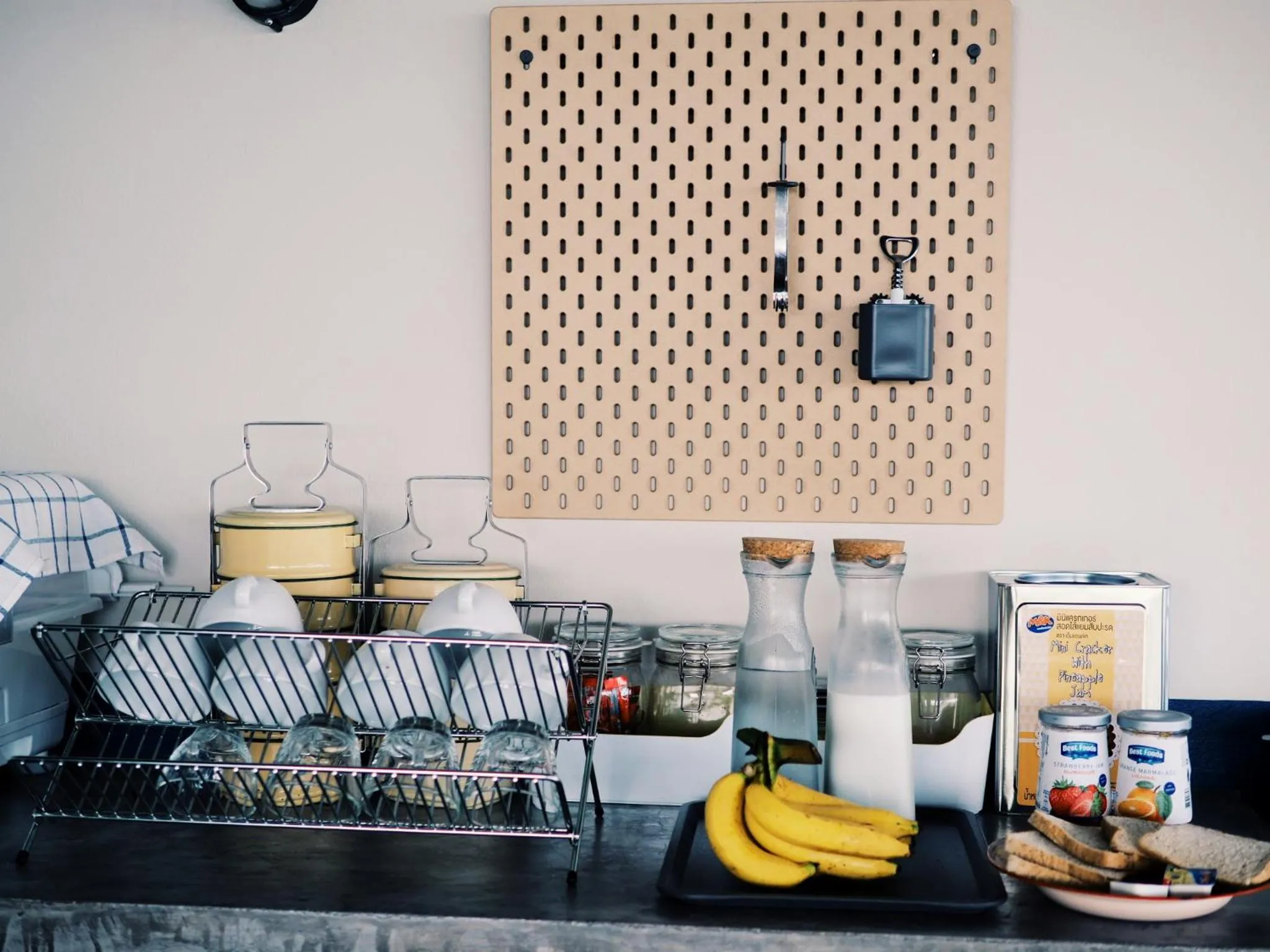 Food and drinks in Yam Yen Hostel