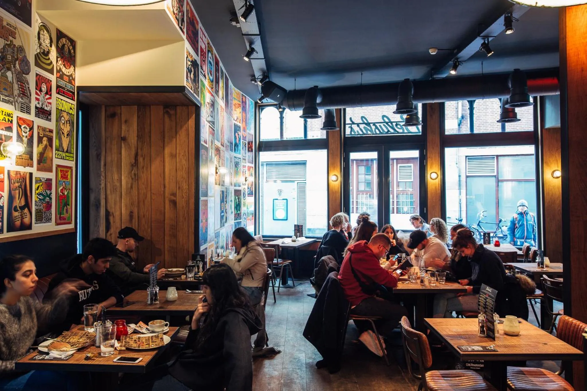 Lounge or bar in St Christopher's Inn Amsterdam - The Winston