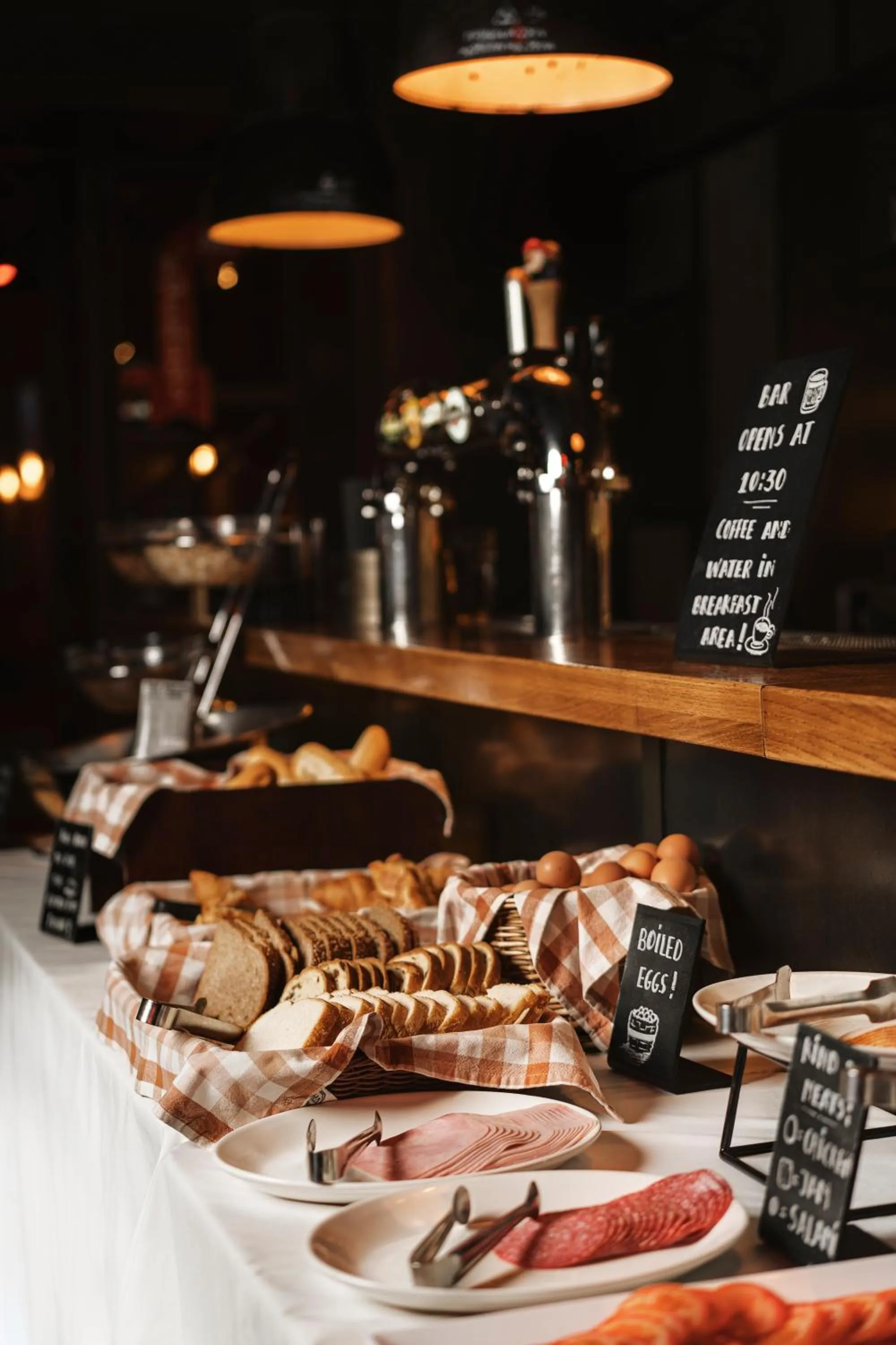 Breakfast in St Christopher's Inn Amsterdam - The Winston