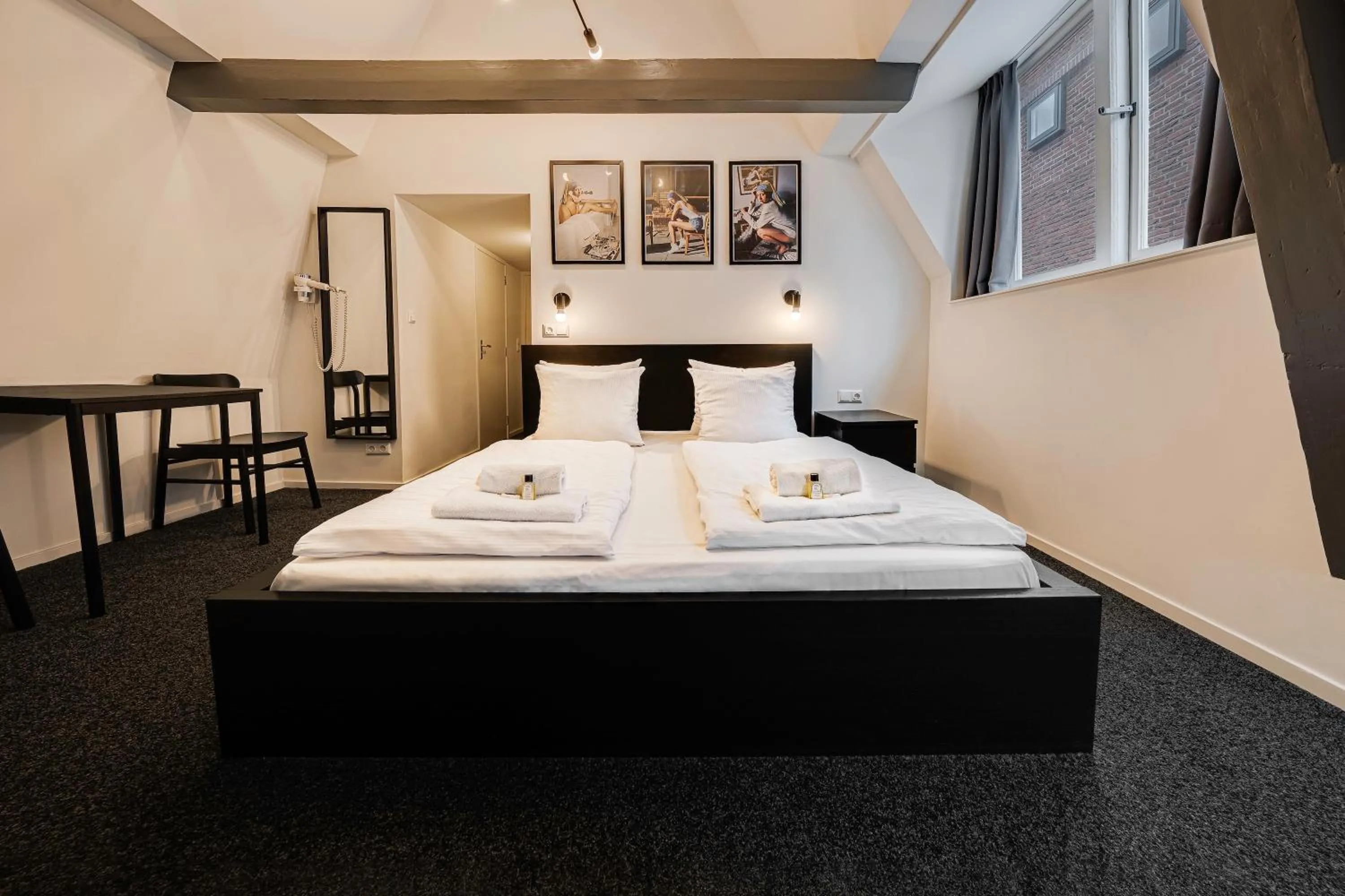 Bed in St Christopher's Inn Amsterdam - The Winston