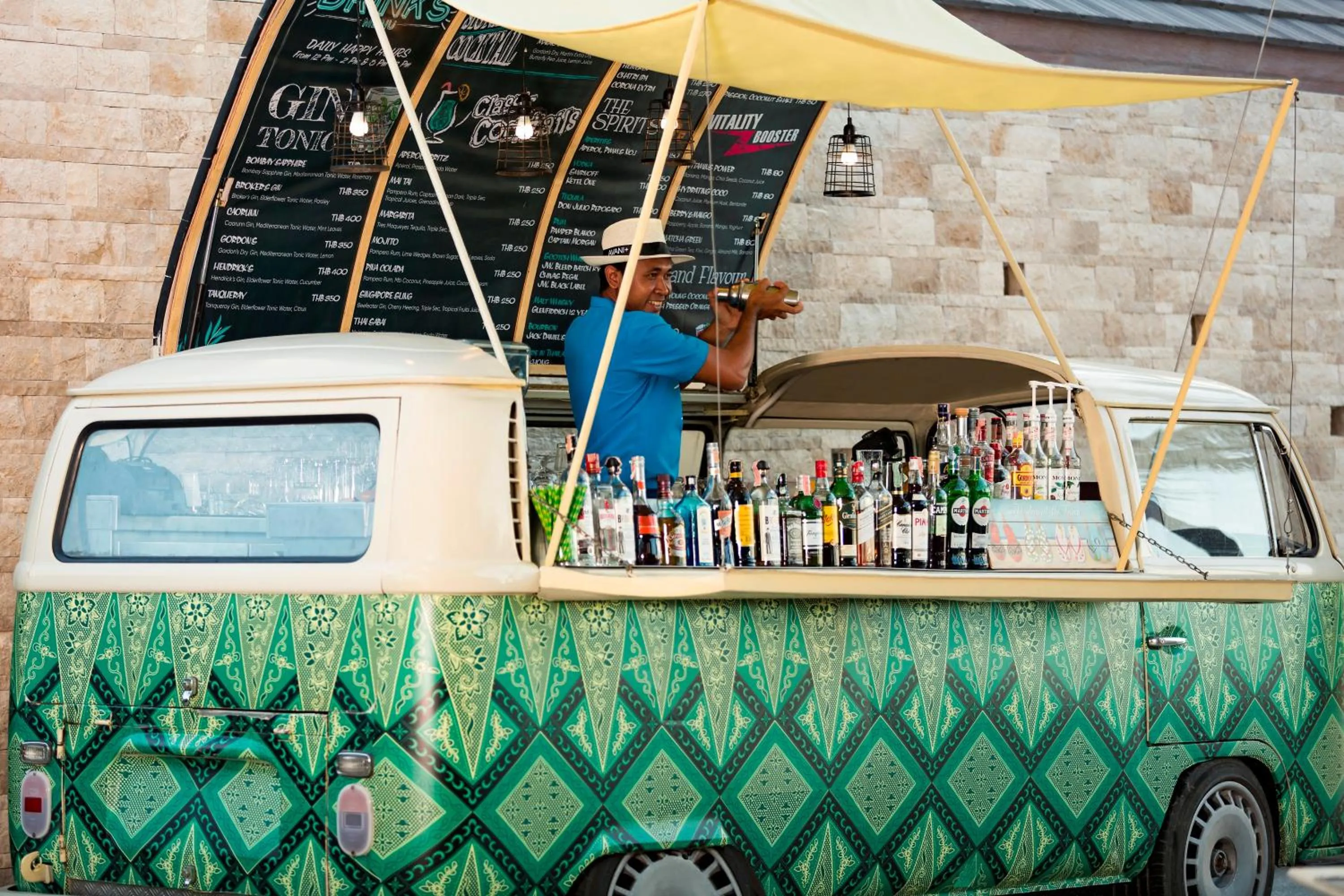 Lounge or bar in Avani Plus Samui Resort