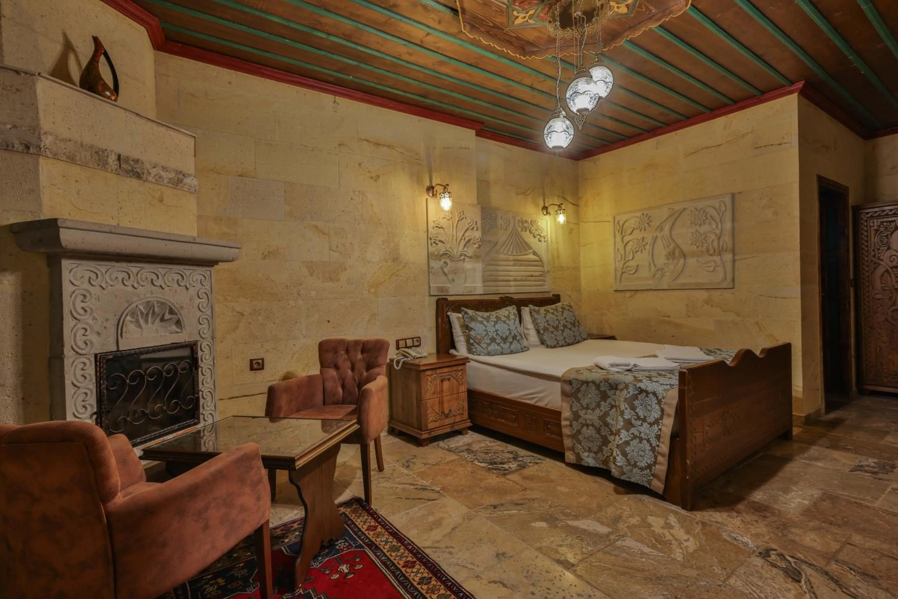 Photo of the whole room, Bed in Feel Cappadocia Stone House